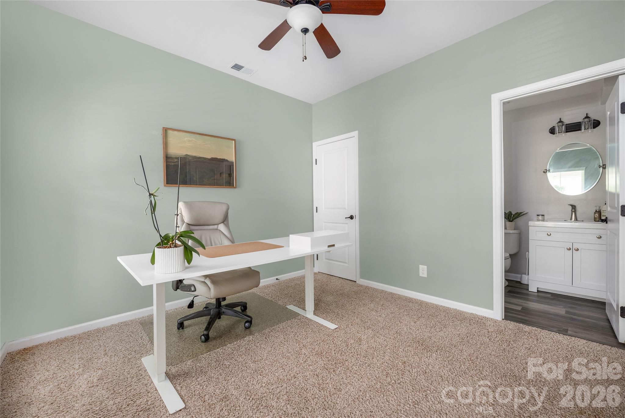 11708 Warfield Avenue — Huntersville