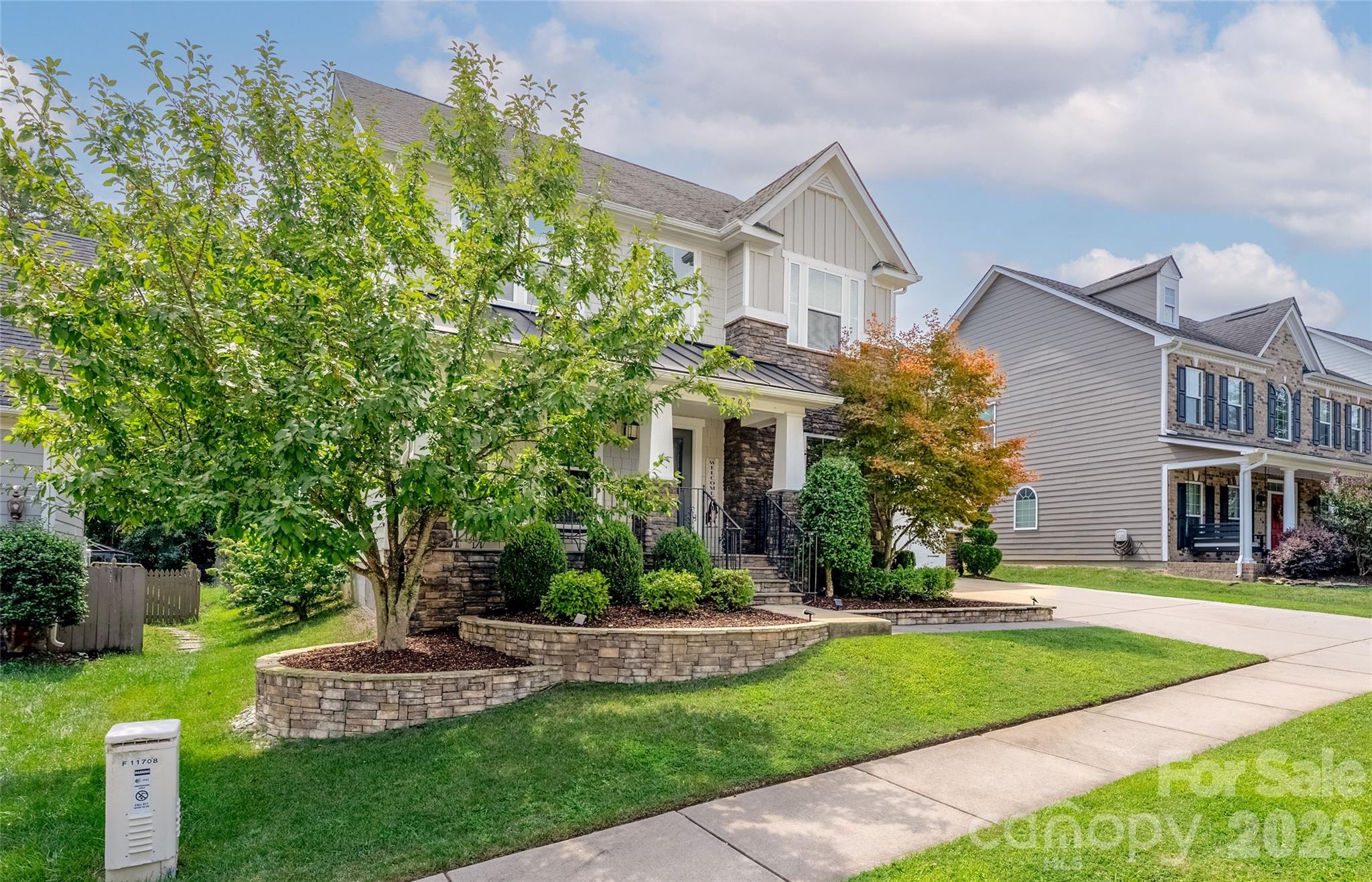 11708 Warfield Avenue — Huntersville