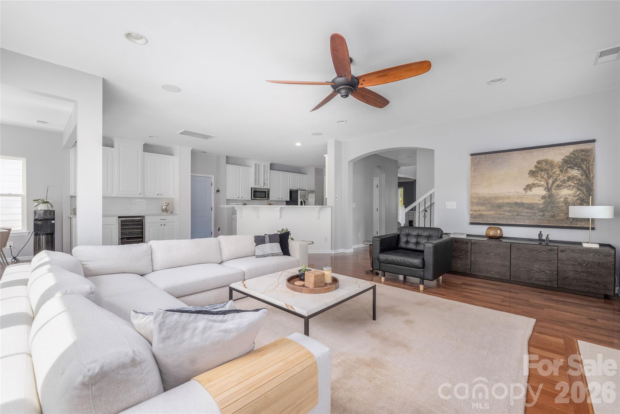 11708 Warfield Avenue — Huntersville