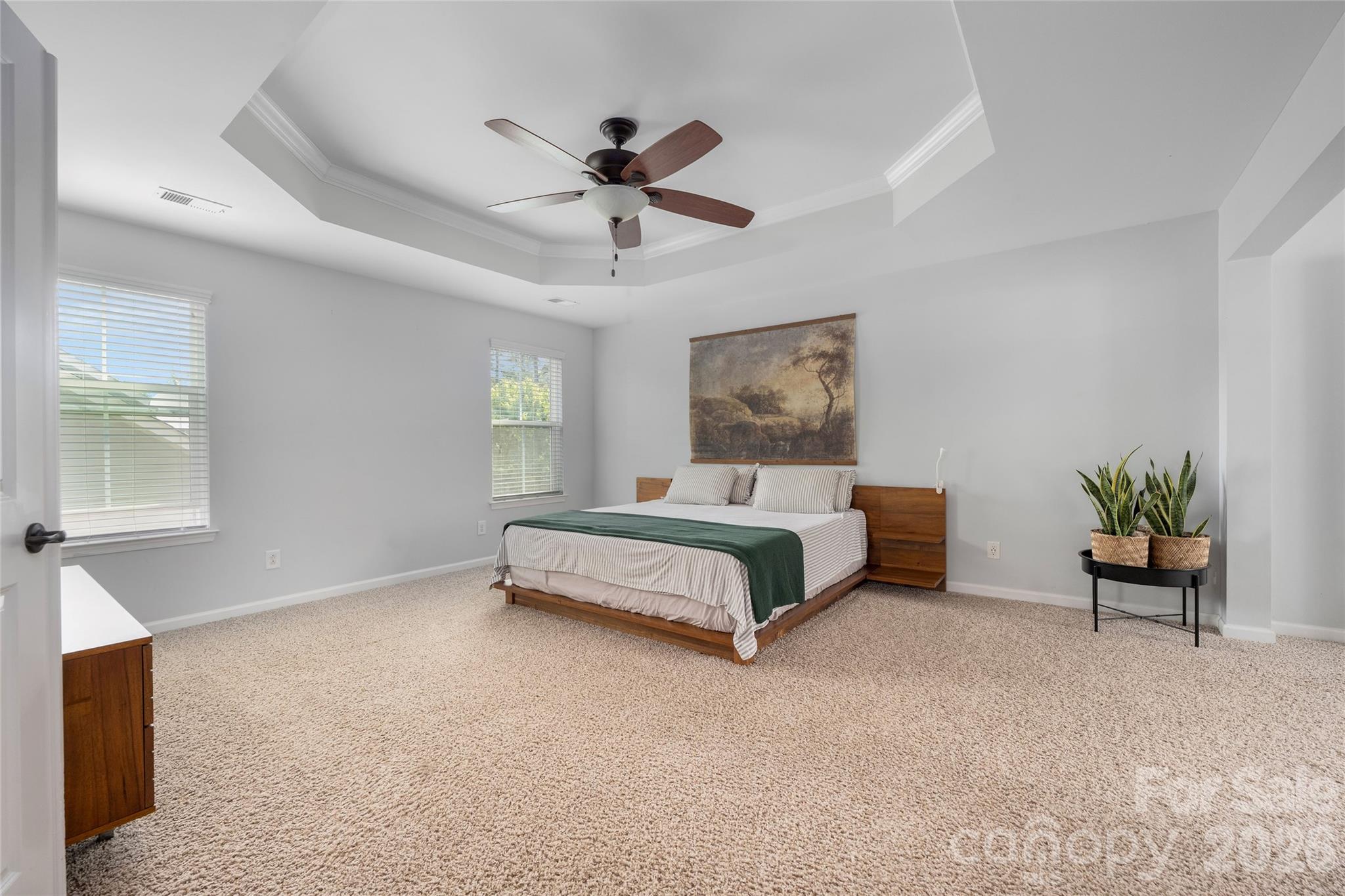 11708 Warfield Avenue — Huntersville