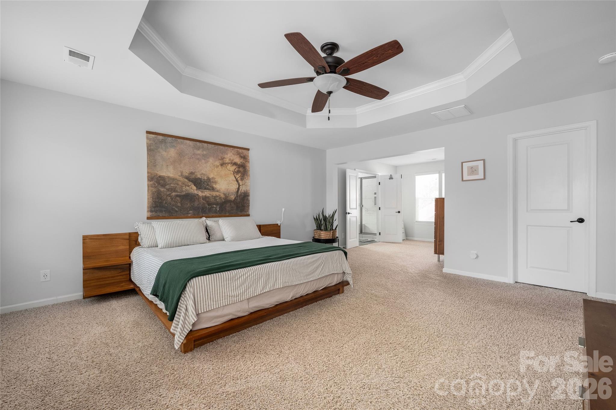 11708 Warfield Avenue — Huntersville