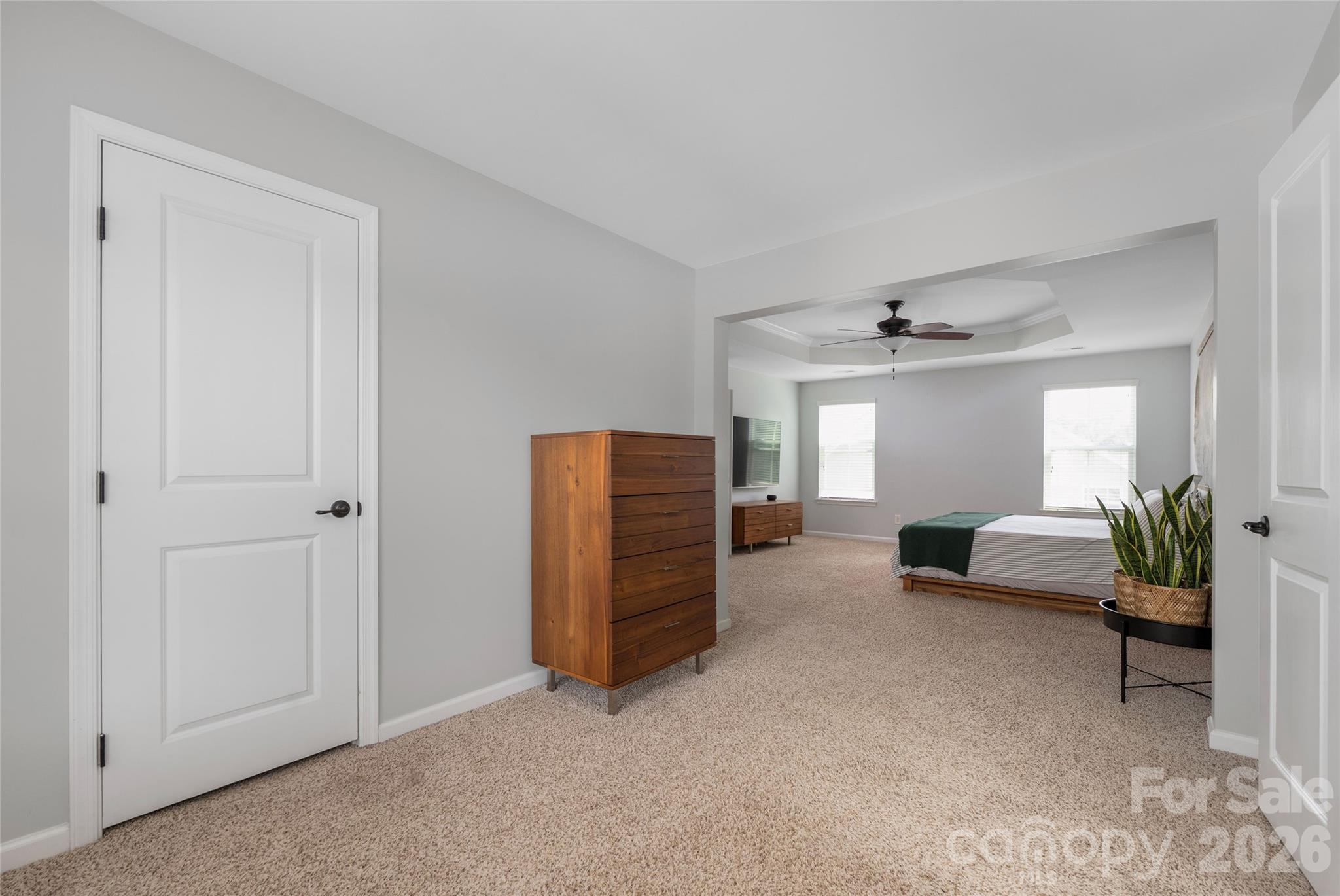 11708 Warfield Avenue — Huntersville