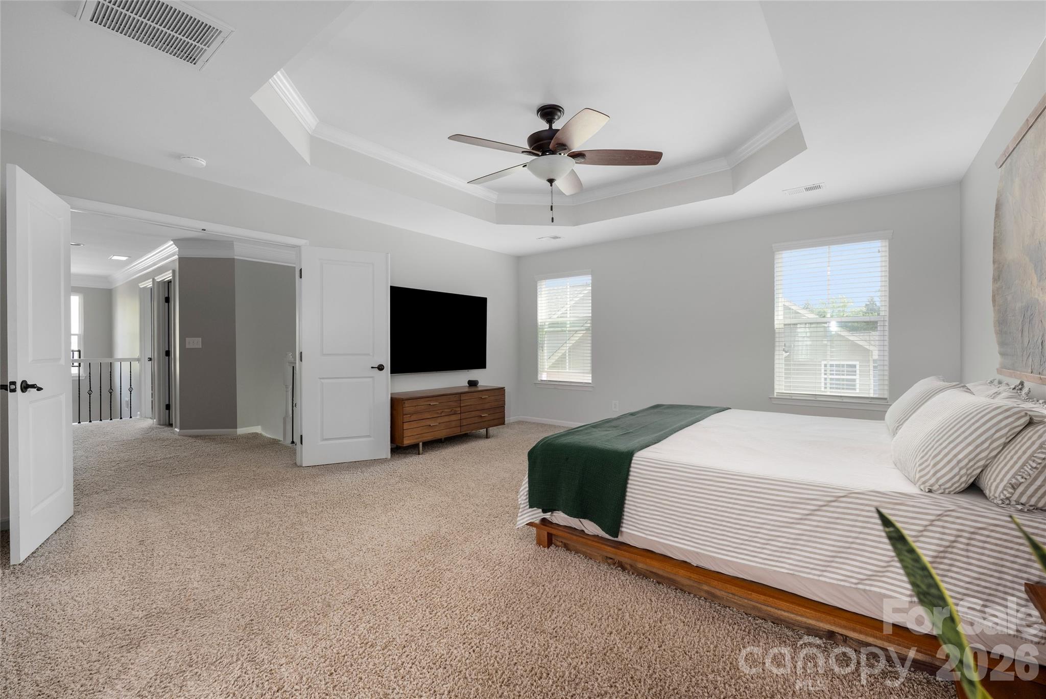 11708 Warfield Avenue — Huntersville