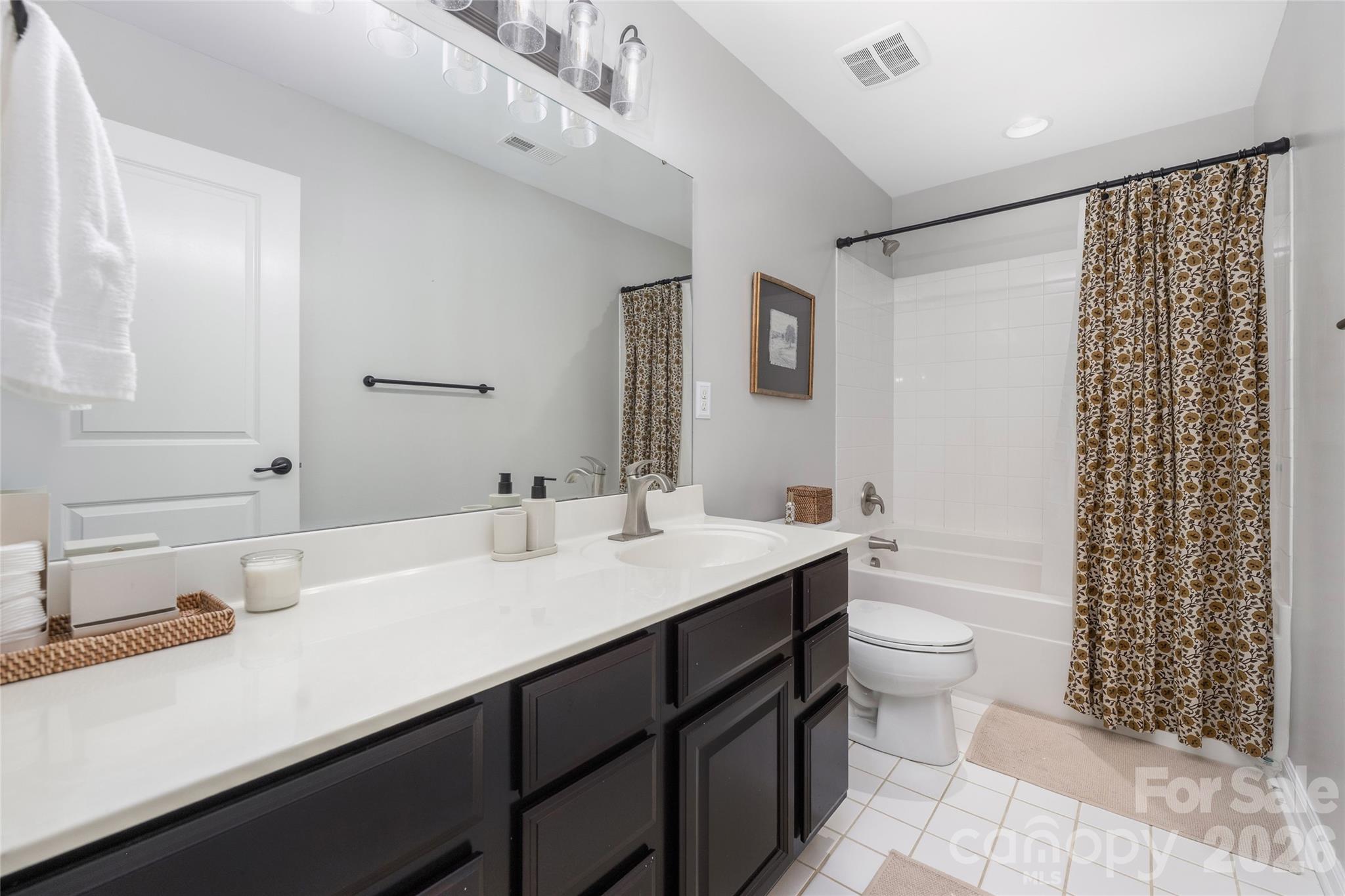 11708 Warfield Avenue — Huntersville