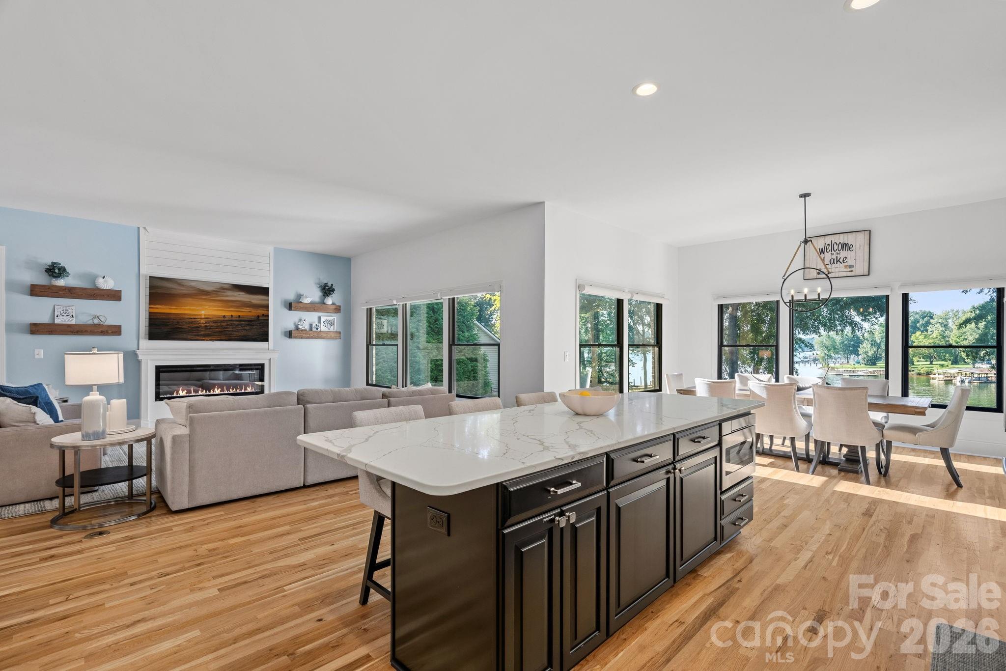 160 Malibu Road — Mooresville