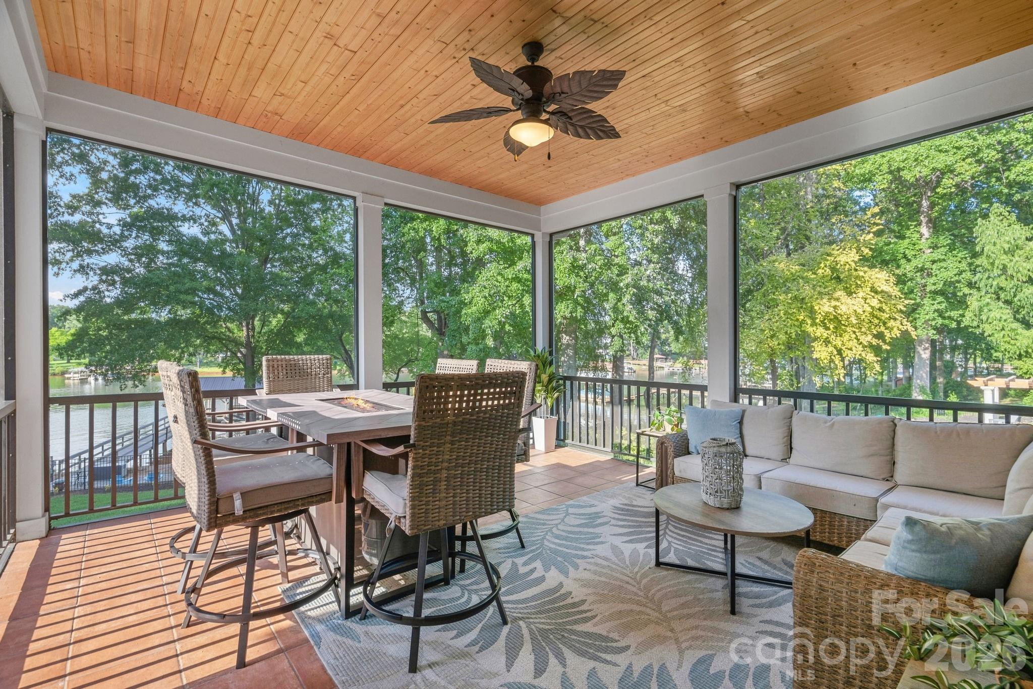 160 Malibu Road — Mooresville