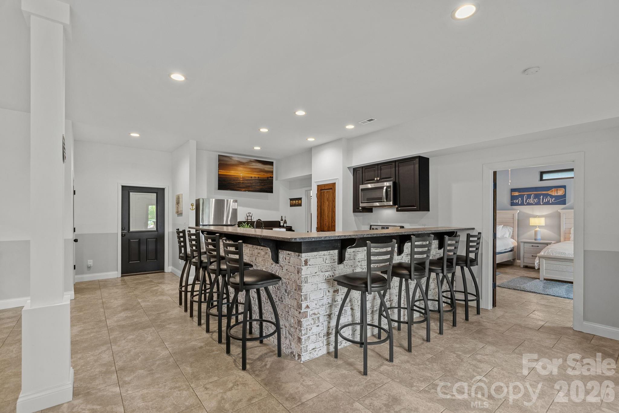 160 Malibu Road — Mooresville
