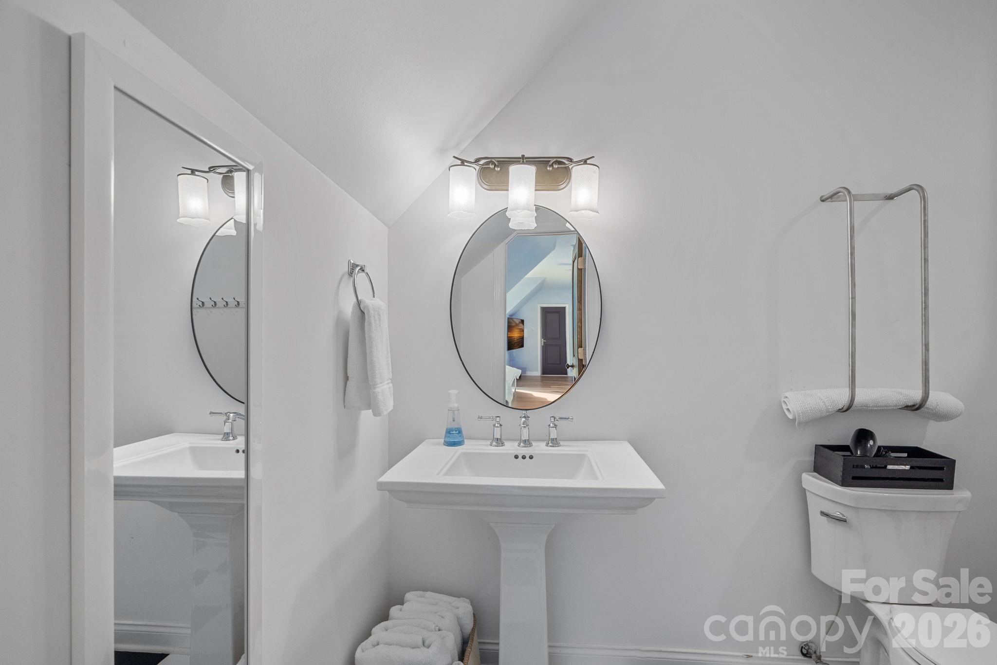 160 Malibu Road — Mooresville