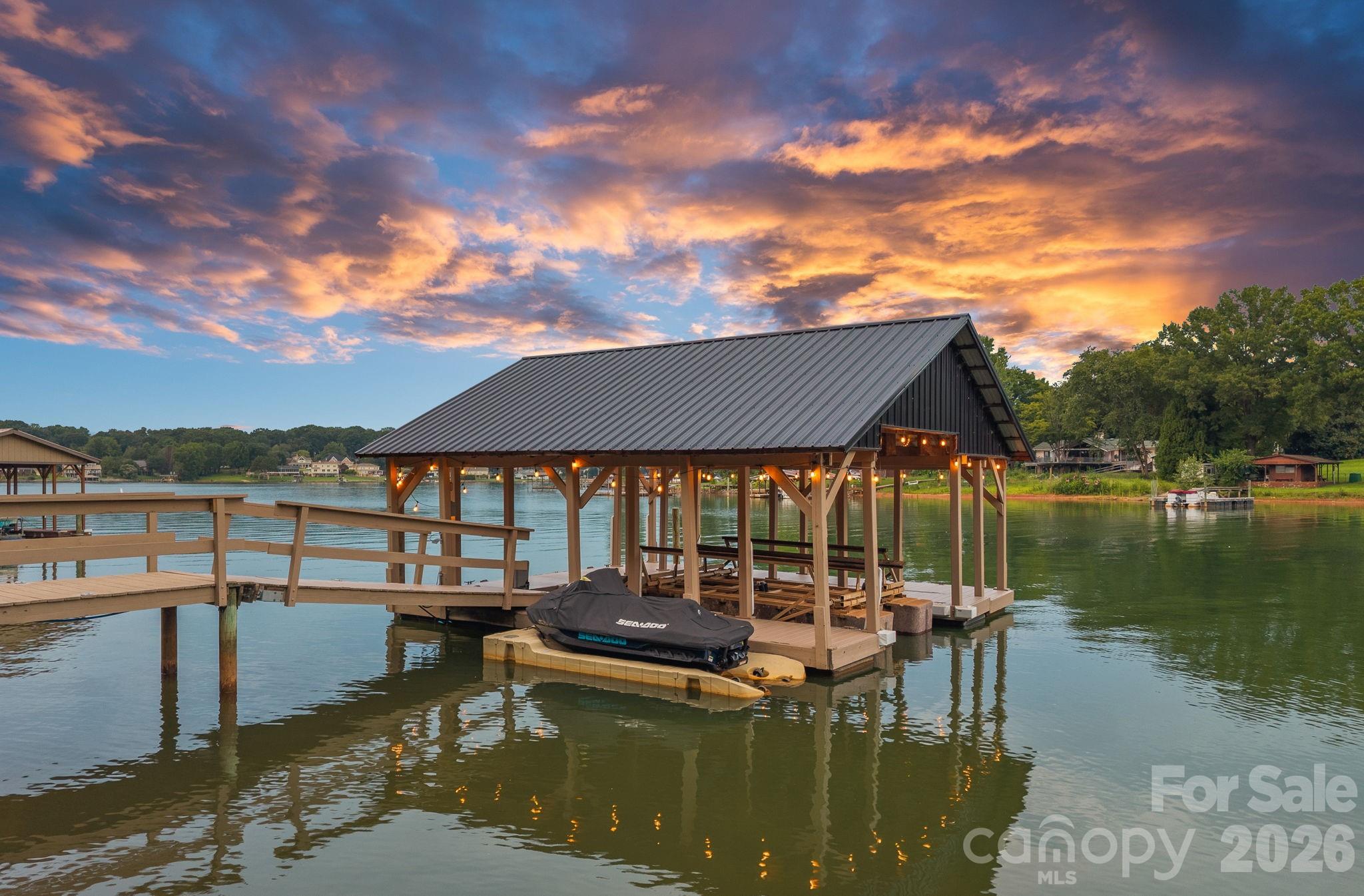 160 Malibu Road — Mooresville