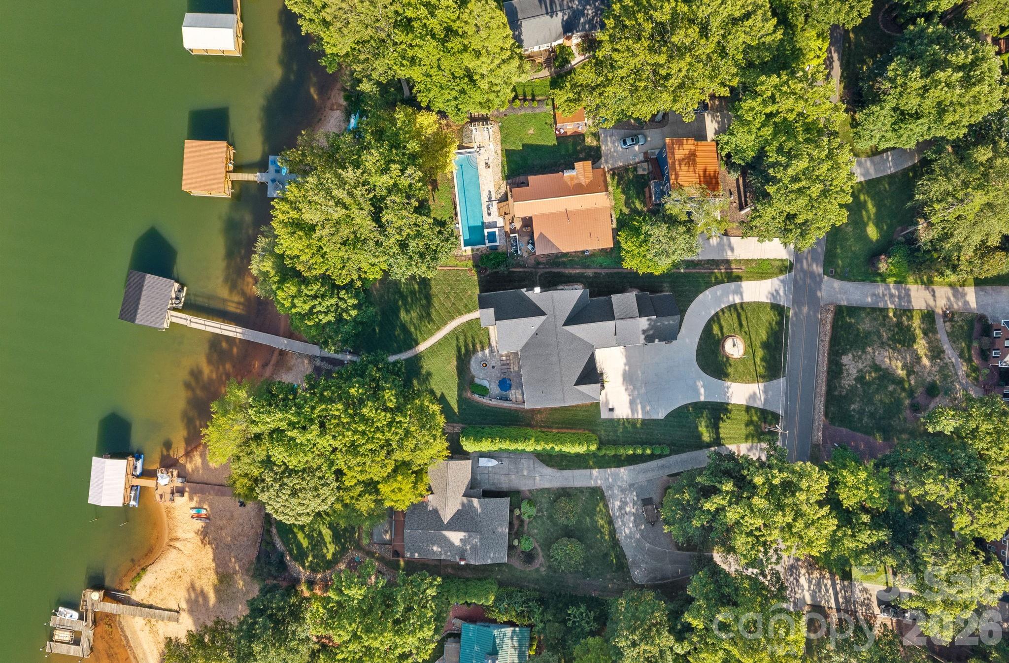 160 Malibu Road — Mooresville