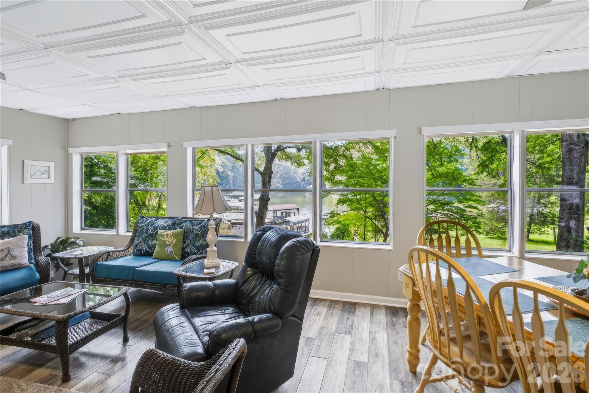 8137 Rowe Street — Catawba
