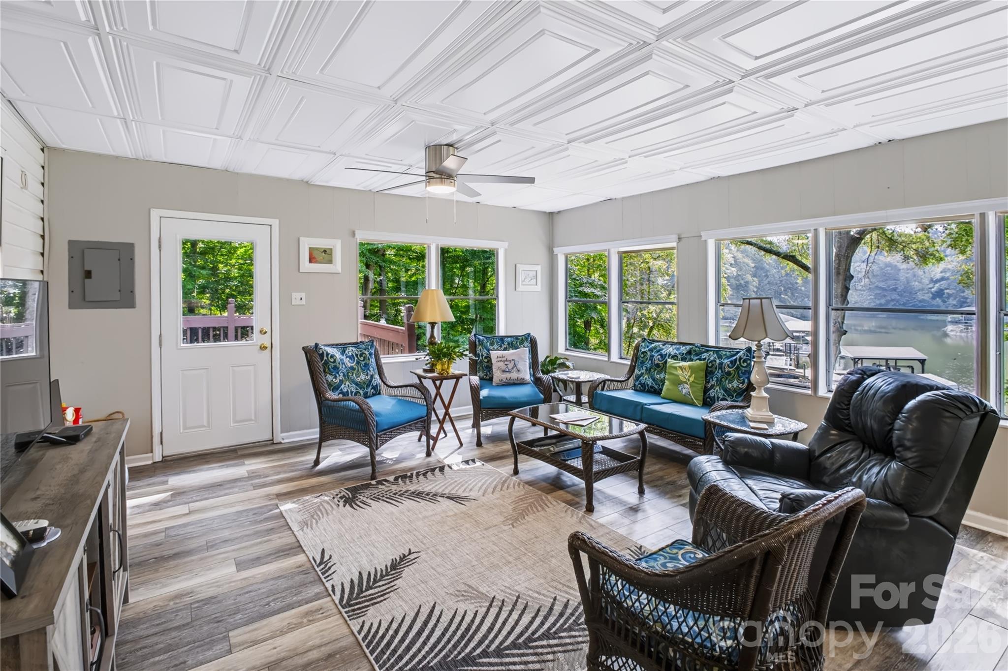 8137 Rowe Street — Catawba