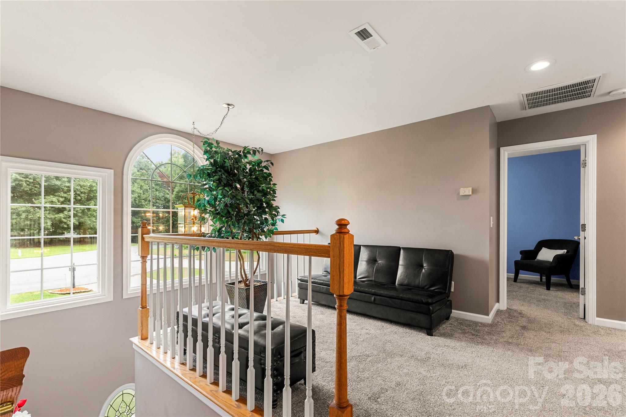 901 Clover Park Drive — Clover