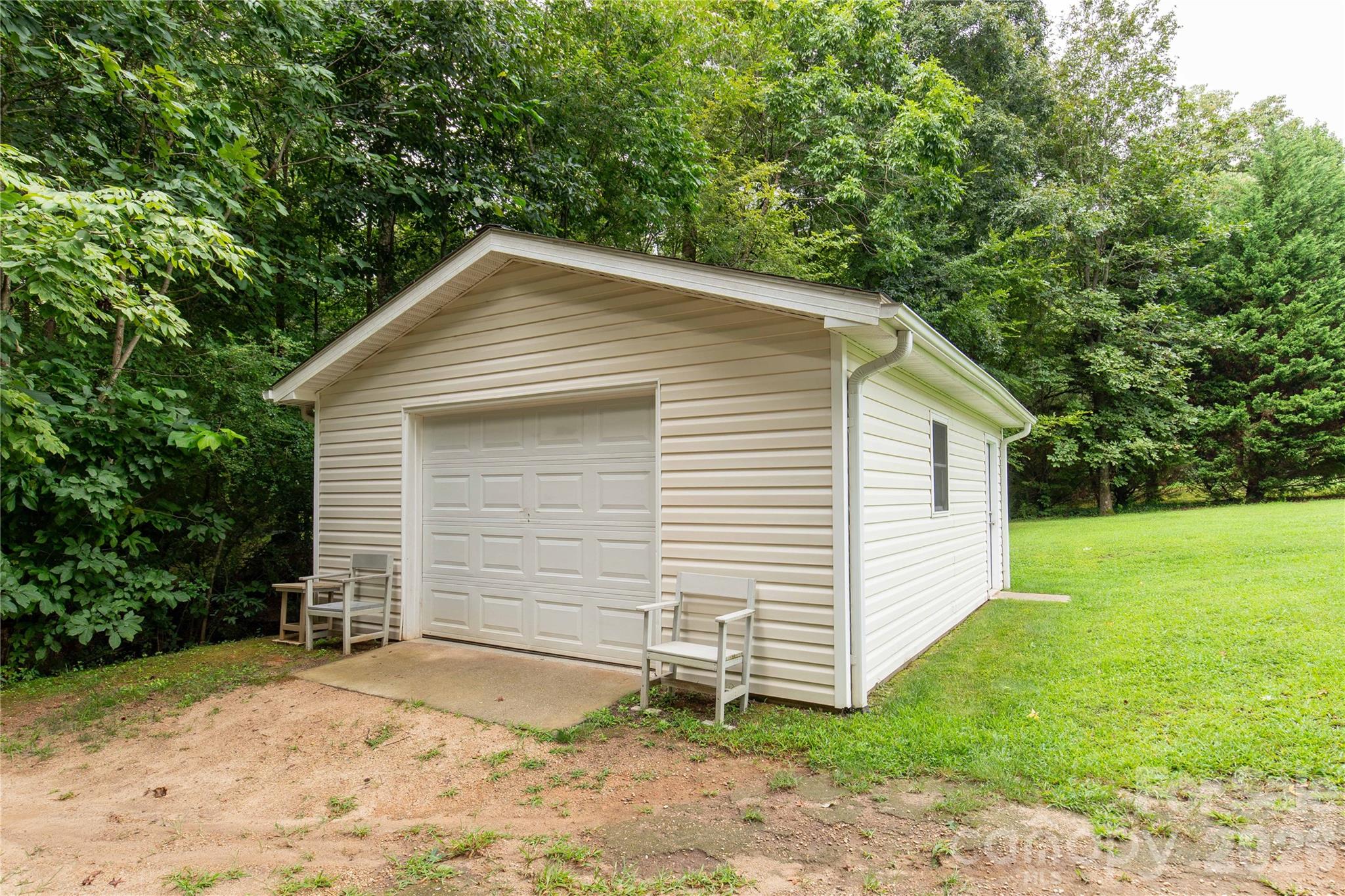 901 Clover Park Drive — Clover