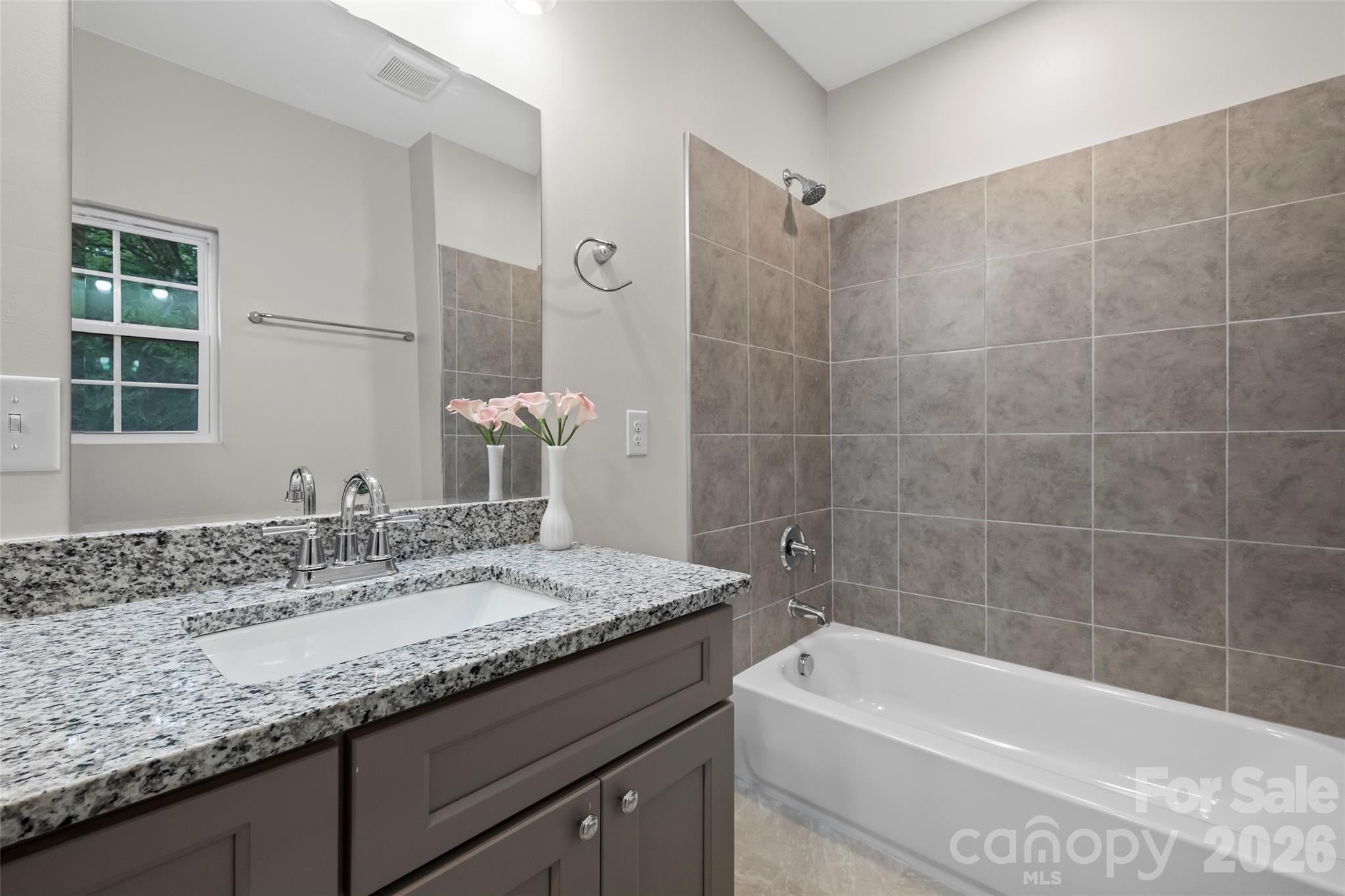 605 Kings Mountain Street — Clover