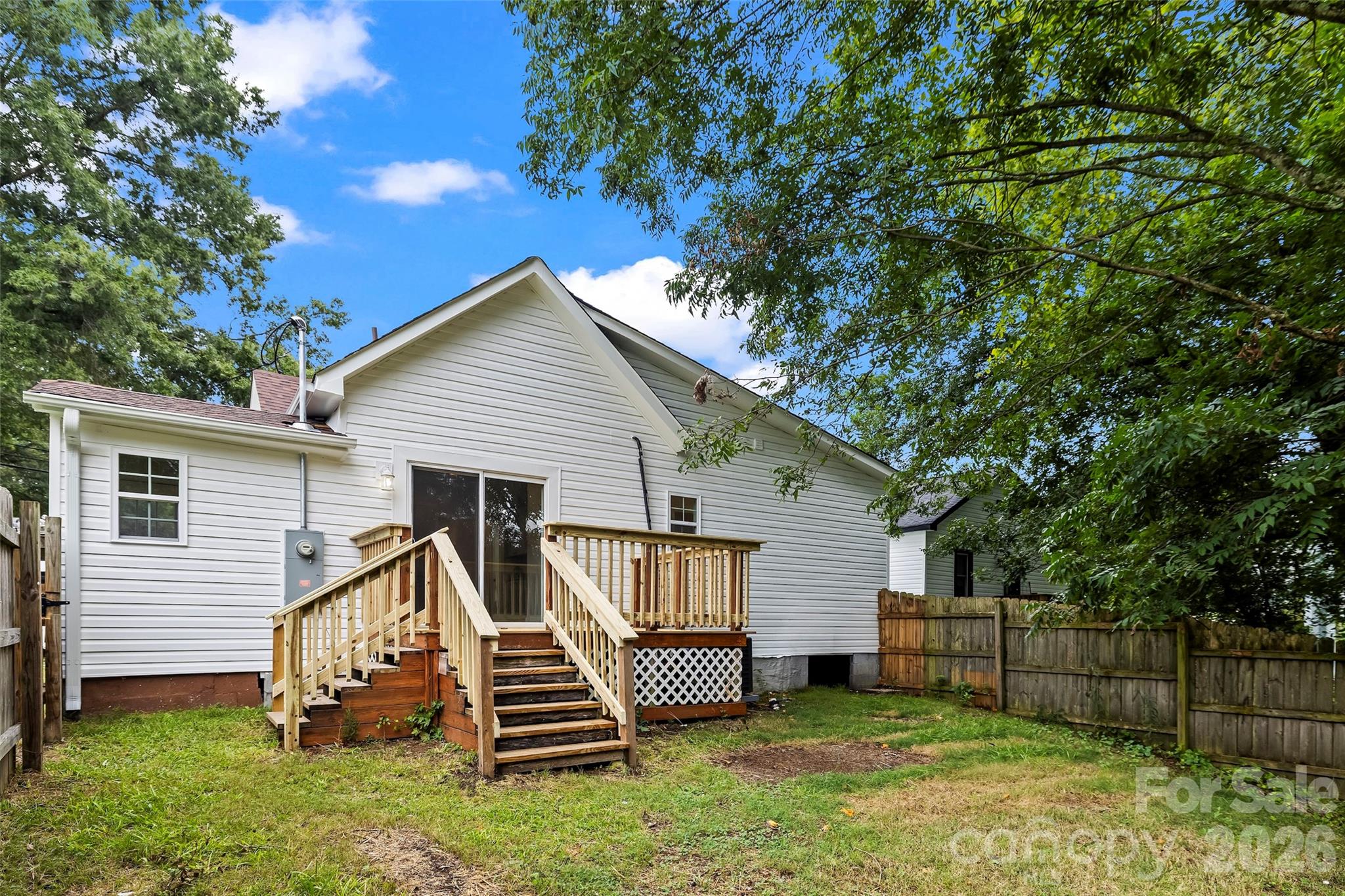 605 Kings Mountain Street — Clover