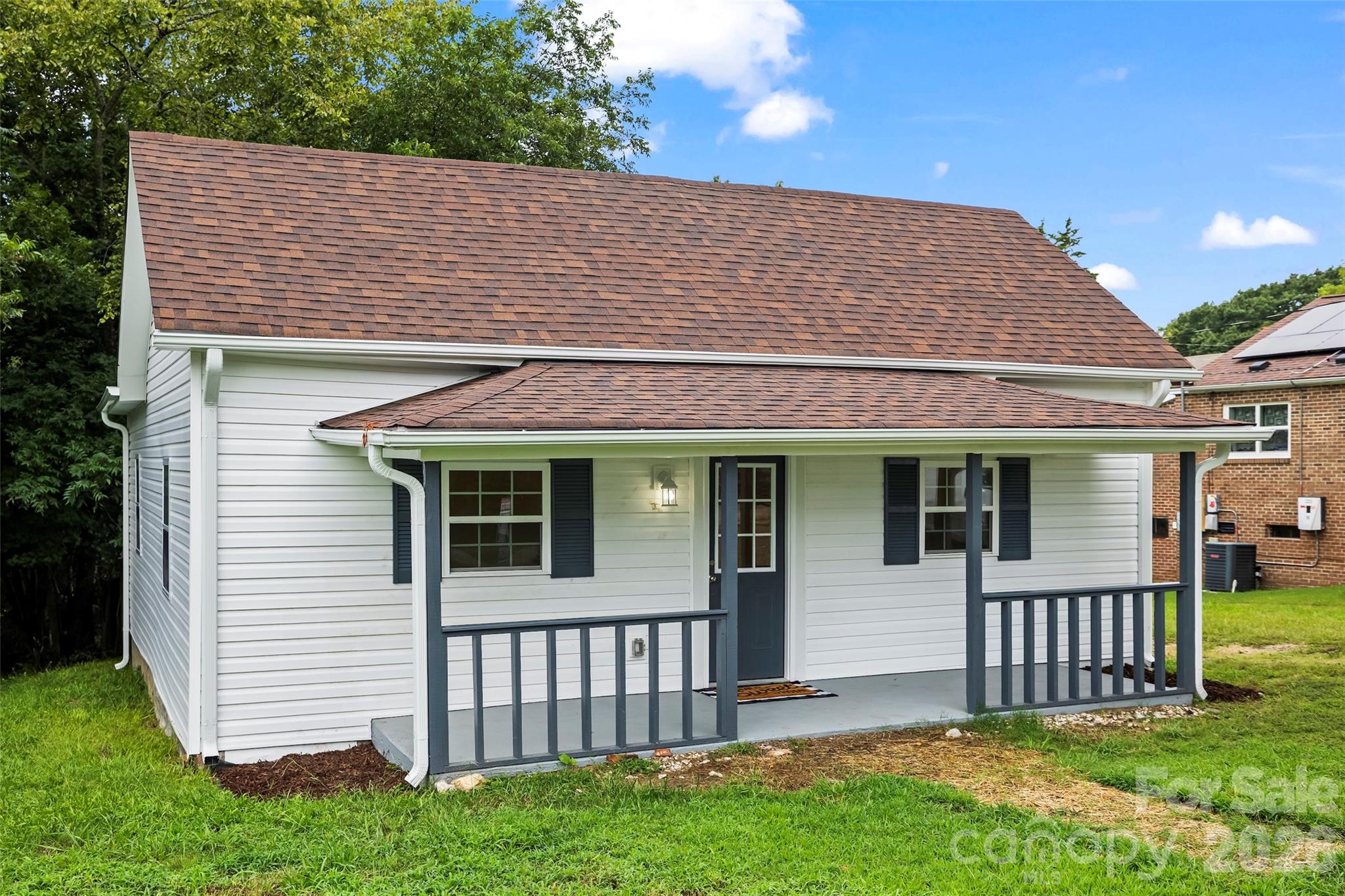 605 Kings Mountain Street — Clover