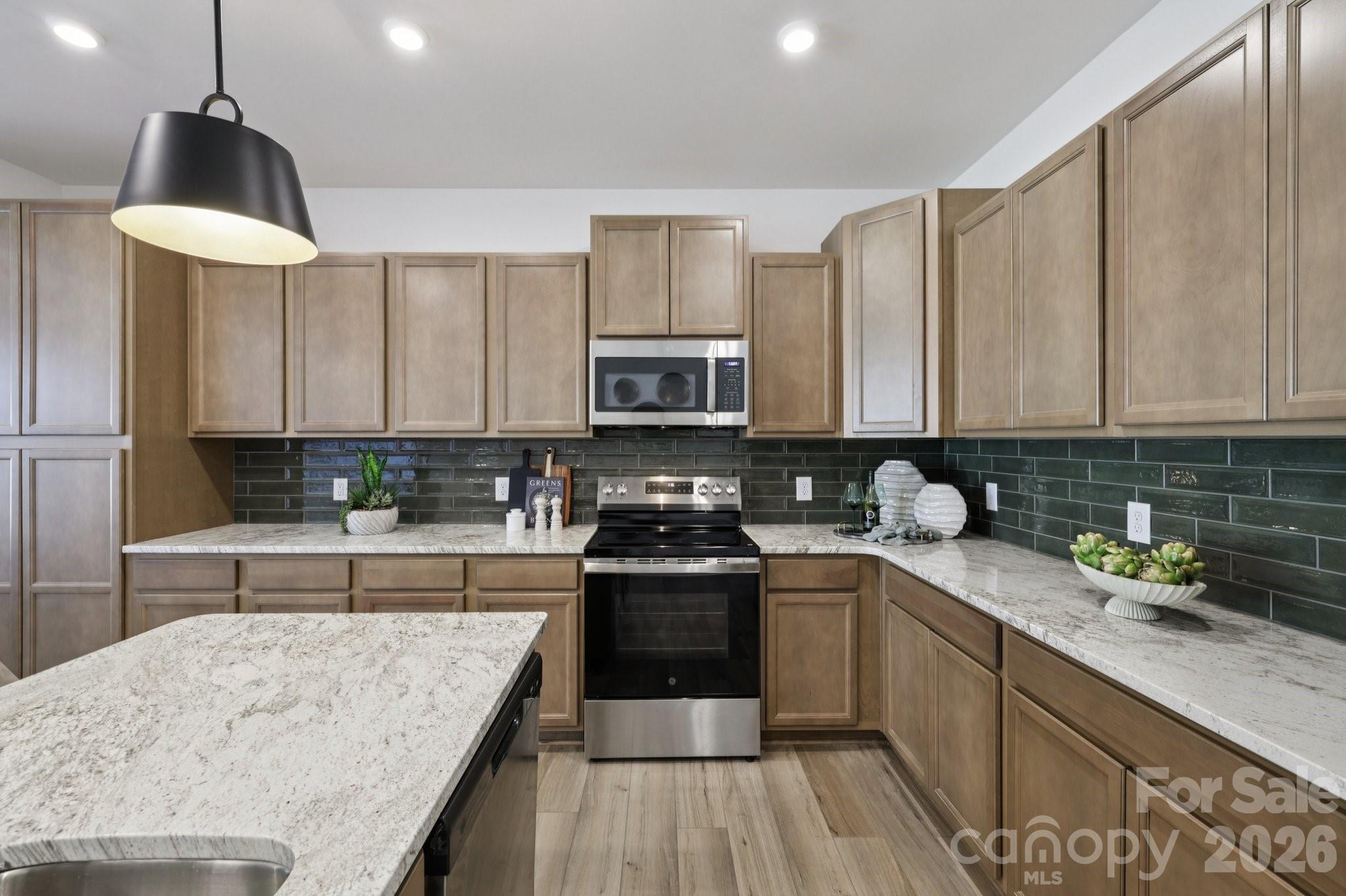 7607 Ethora Way — Charlotte