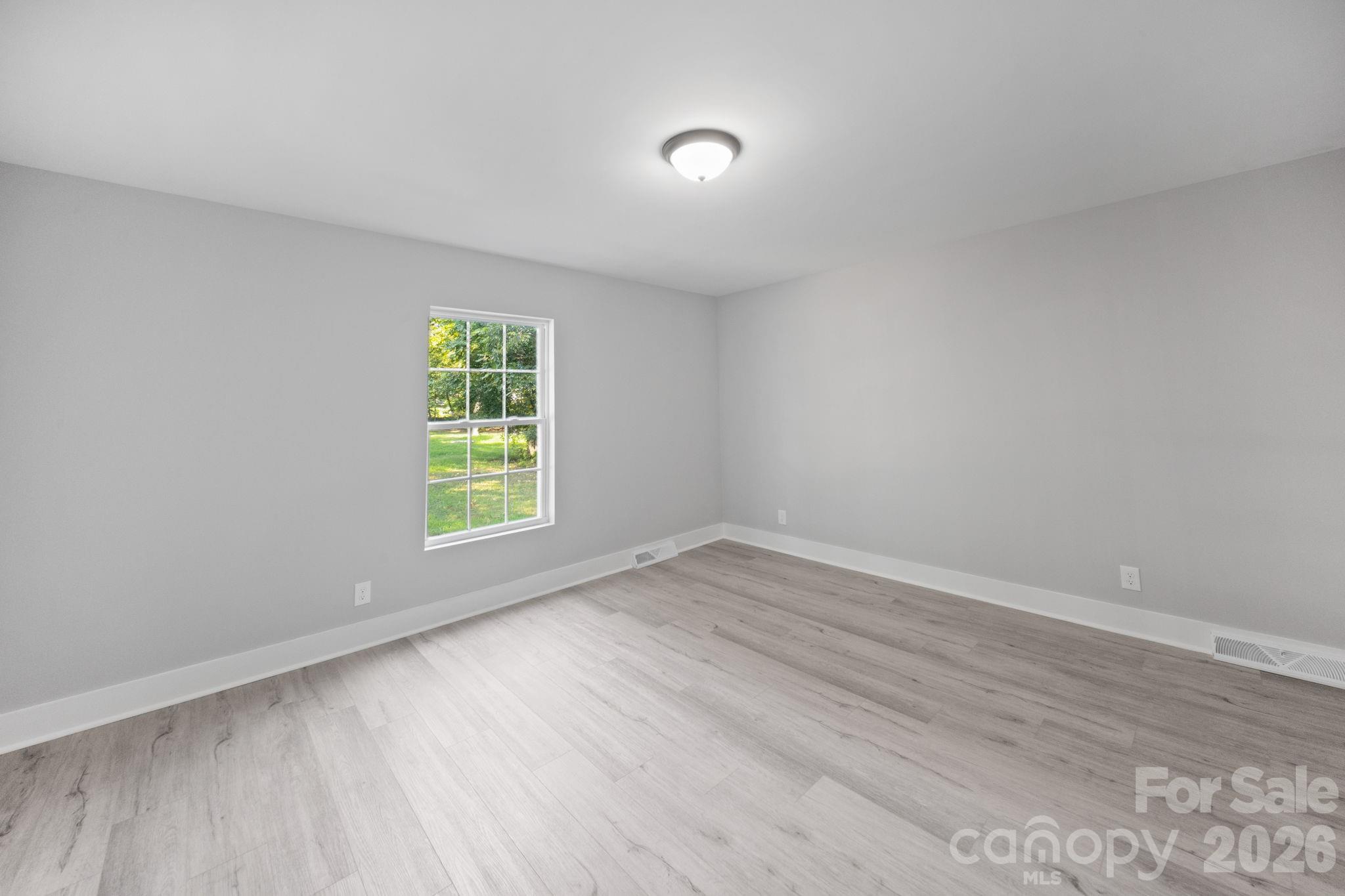 807 N Walnut Street — Kannapolis