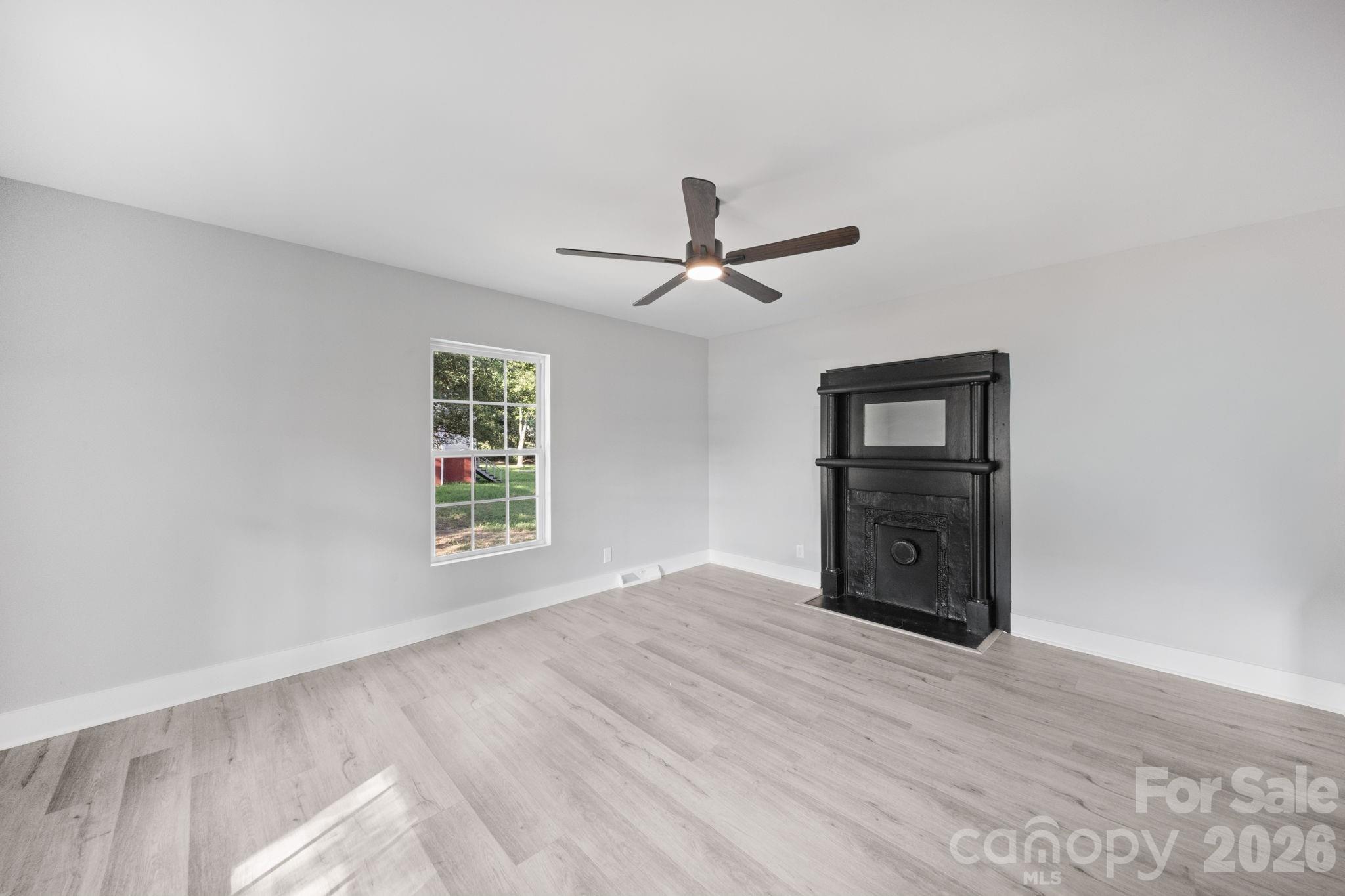 807 N Walnut Street — Kannapolis