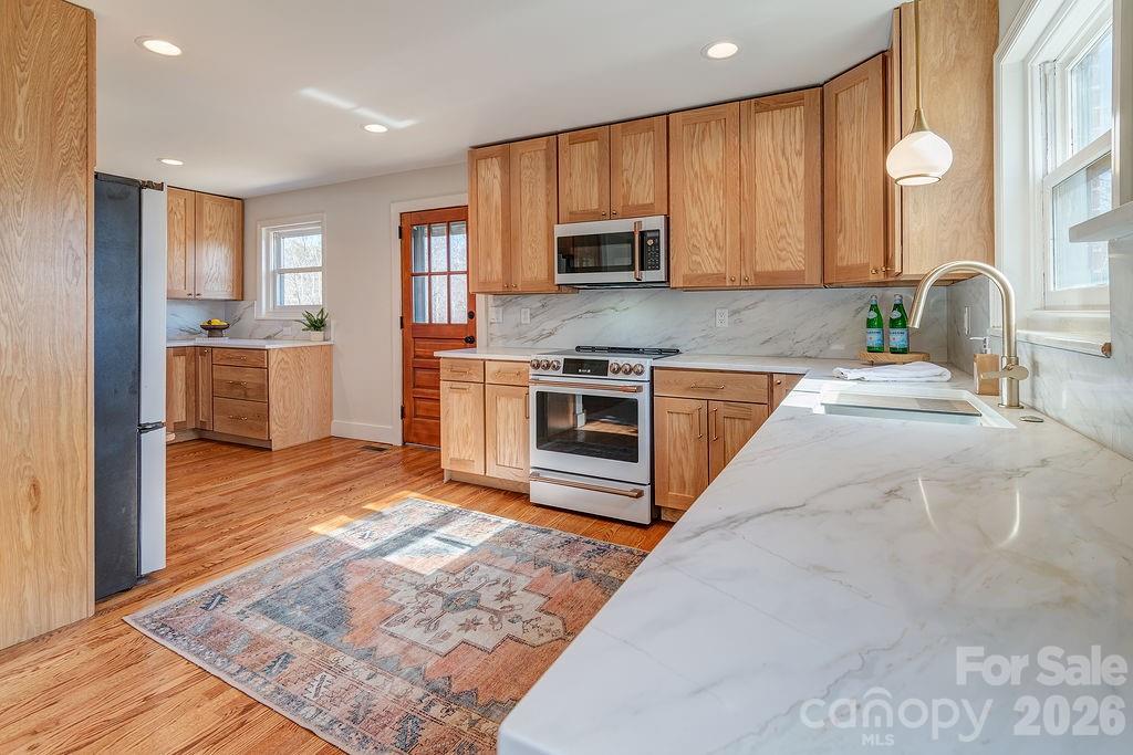 55 Cisco Road — Asheville