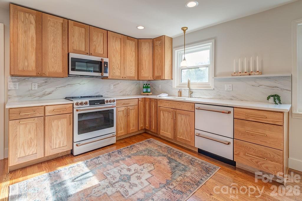 55 Cisco Road — Asheville