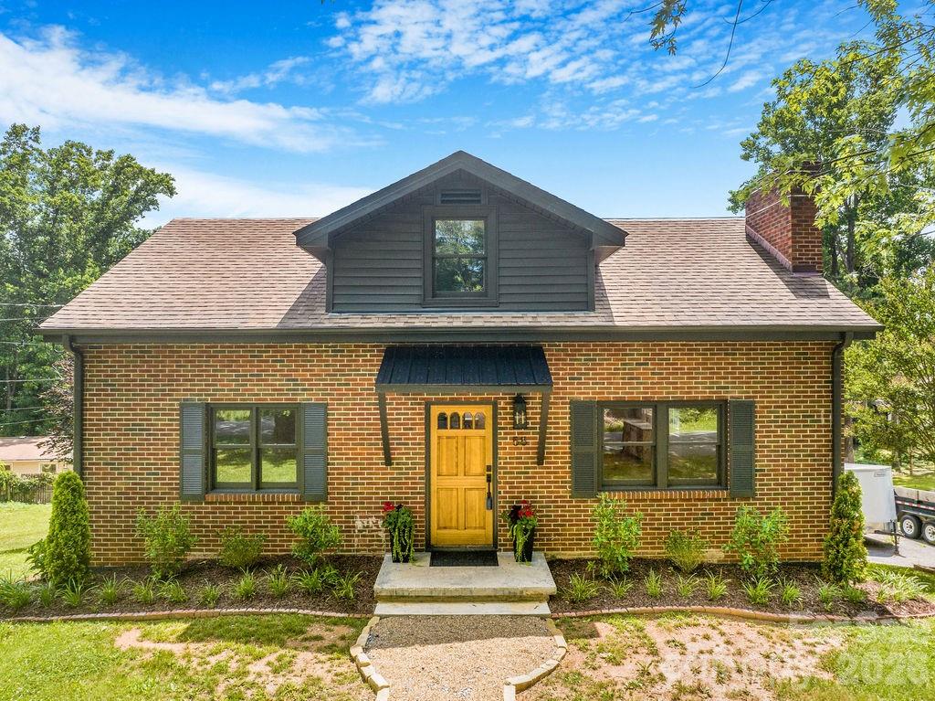 55 Cisco Road — Asheville