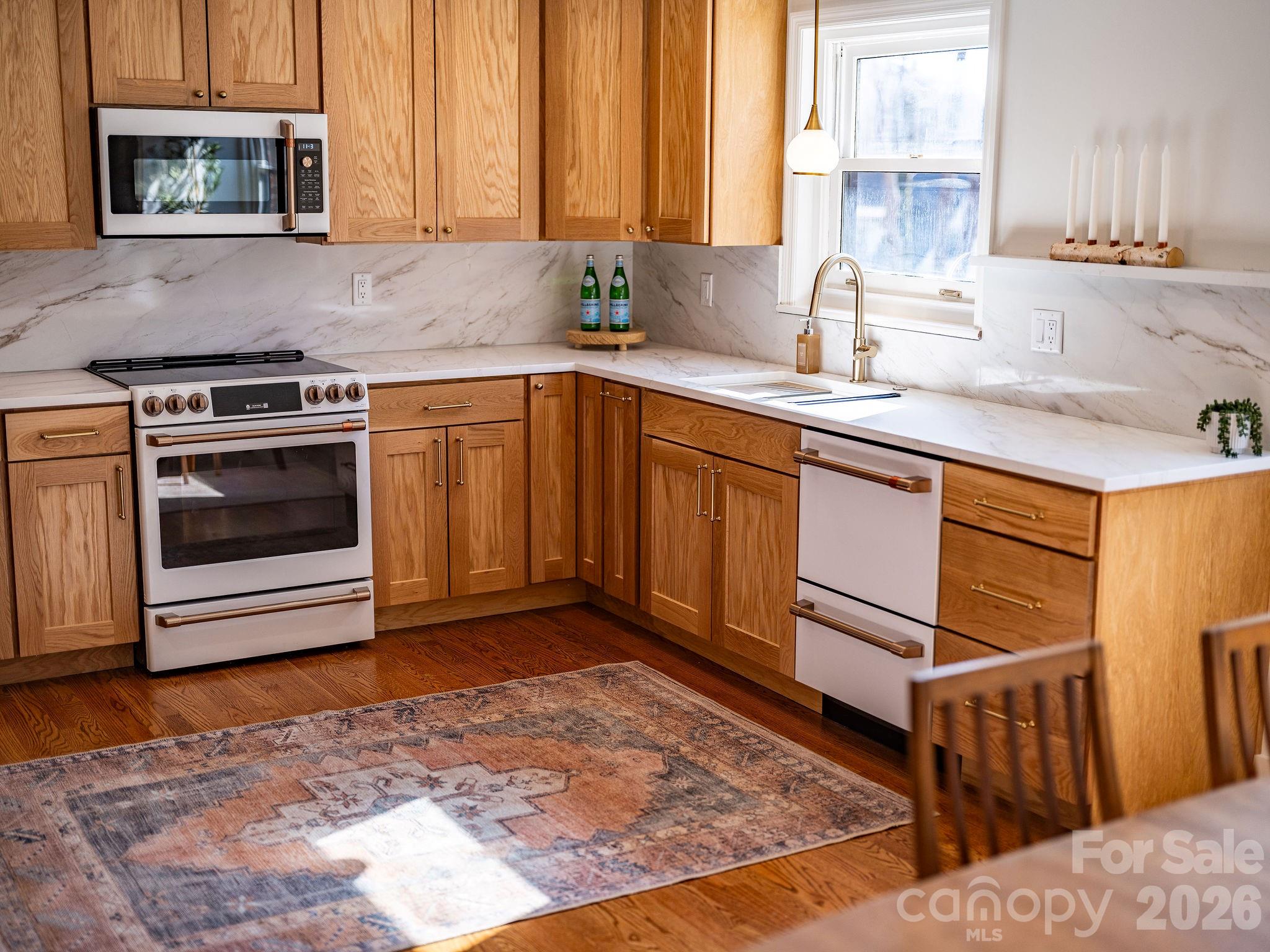 55 Cisco Road — Asheville