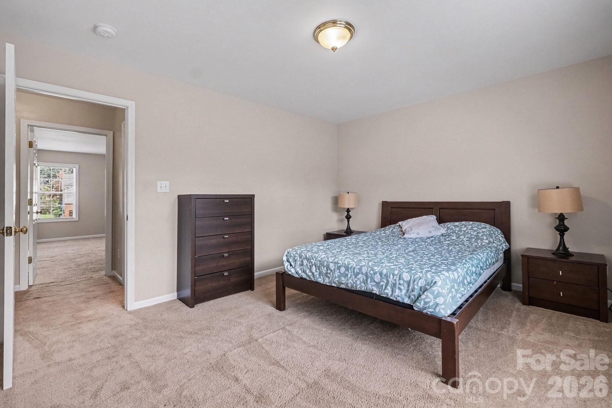2240 15th Avenue NE #102 — Hickory