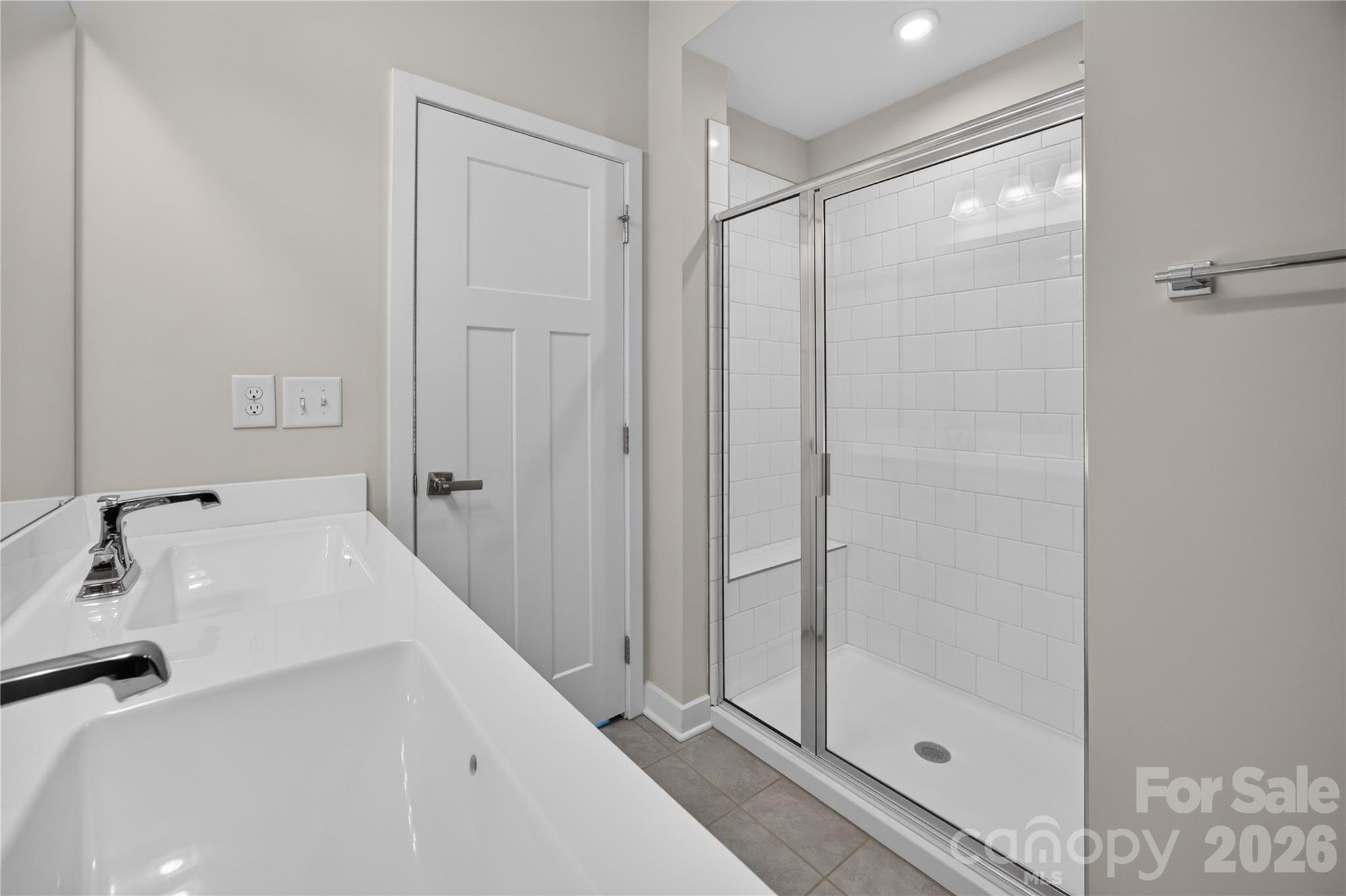 252 Parkwood Avenue — Charlotte