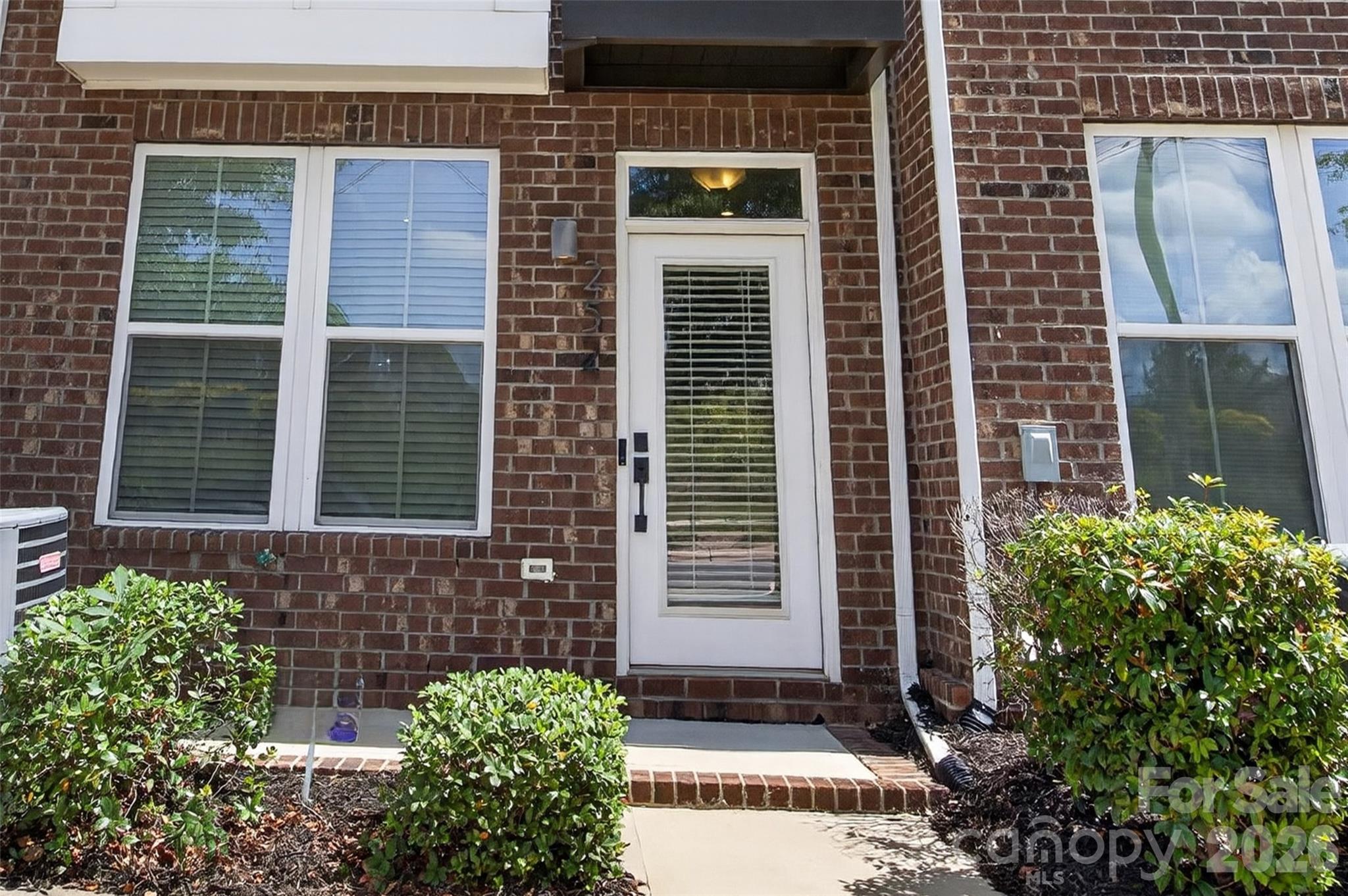 252 Parkwood Avenue — Charlotte