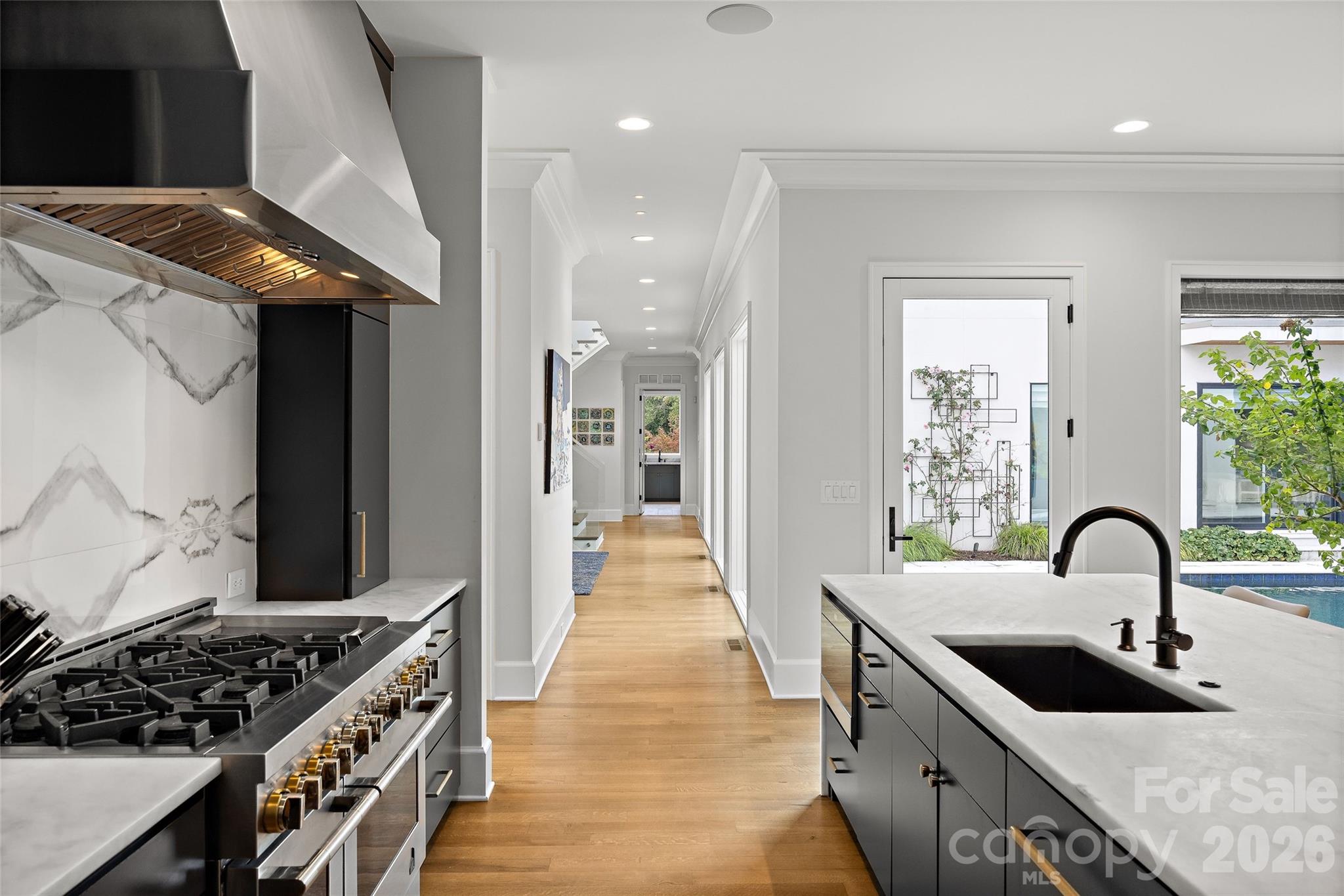 316 Mammoth Oaks Drive — Charlotte