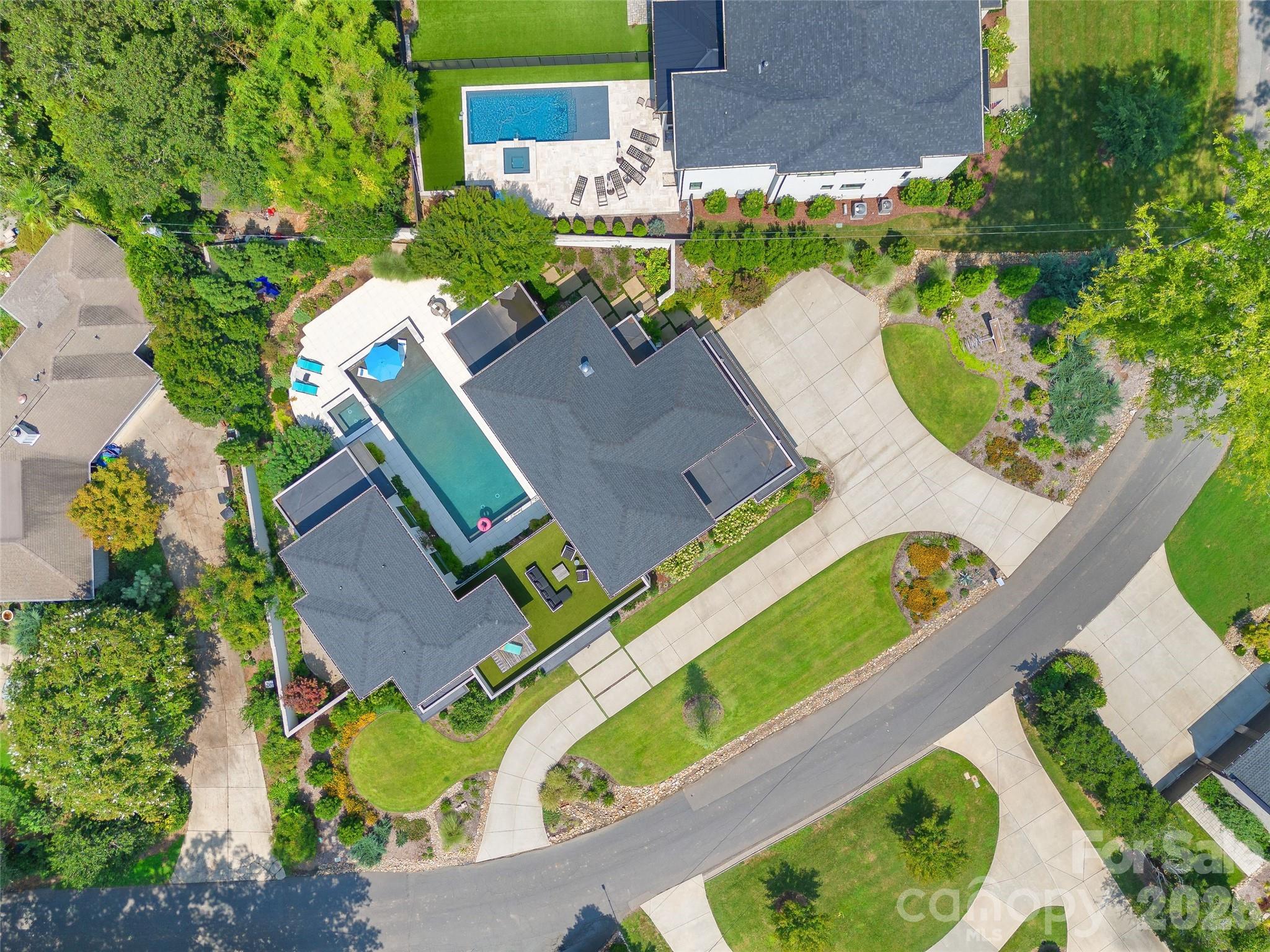 316 Mammoth Oaks Drive — Charlotte