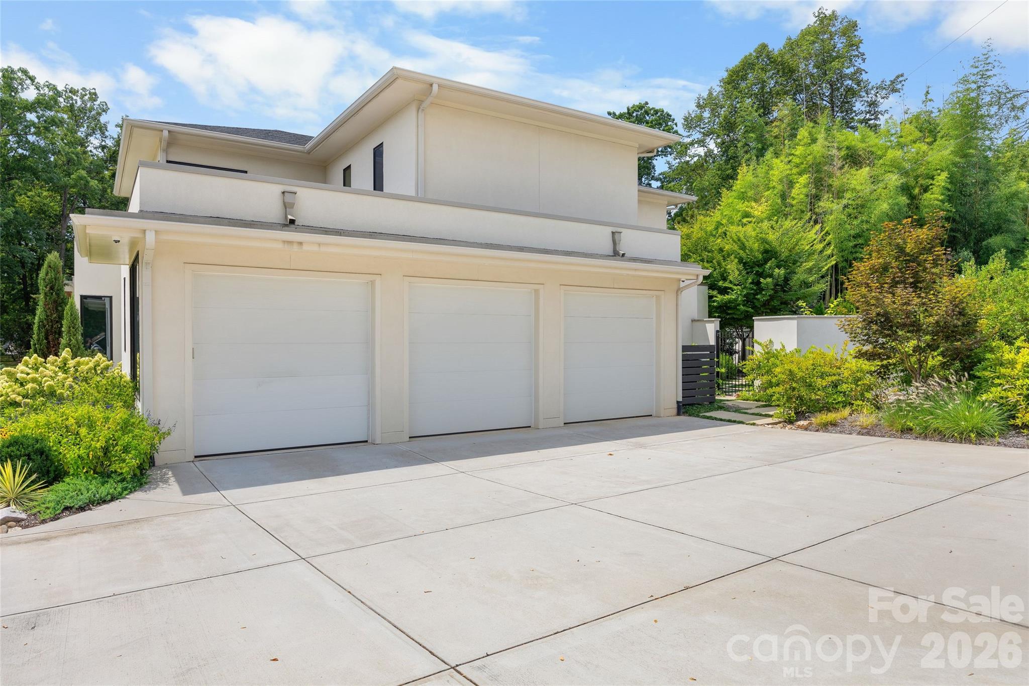 316 Mammoth Oaks Drive — Charlotte