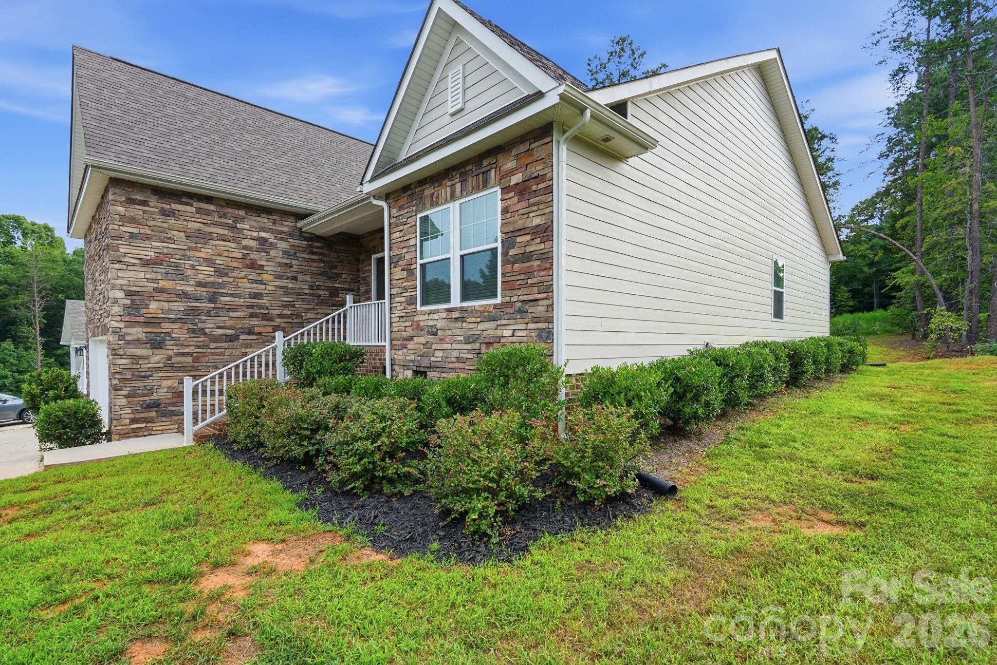 8149 Long Island Road — Catawba