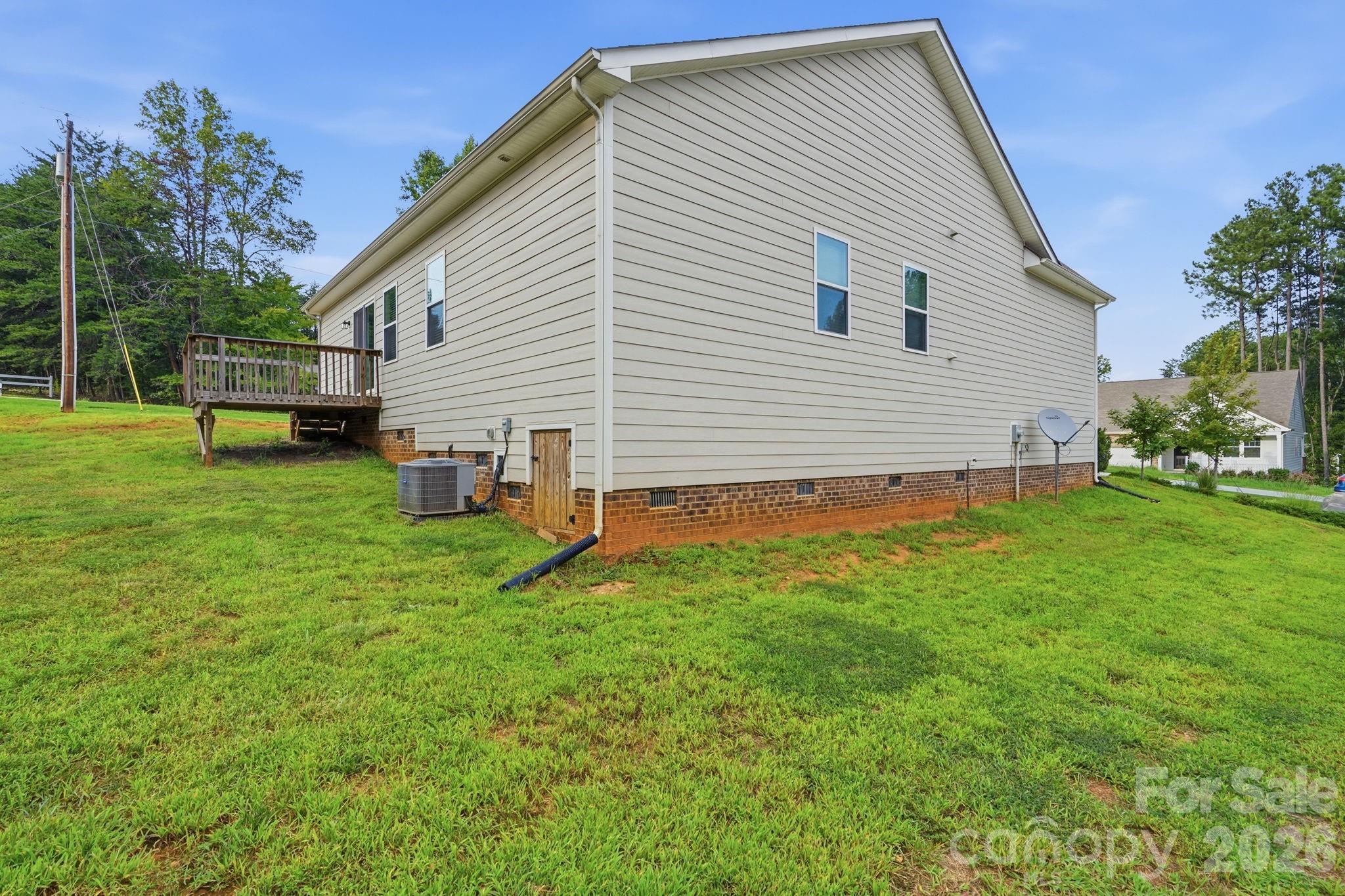 8149 Long Island Road — Catawba