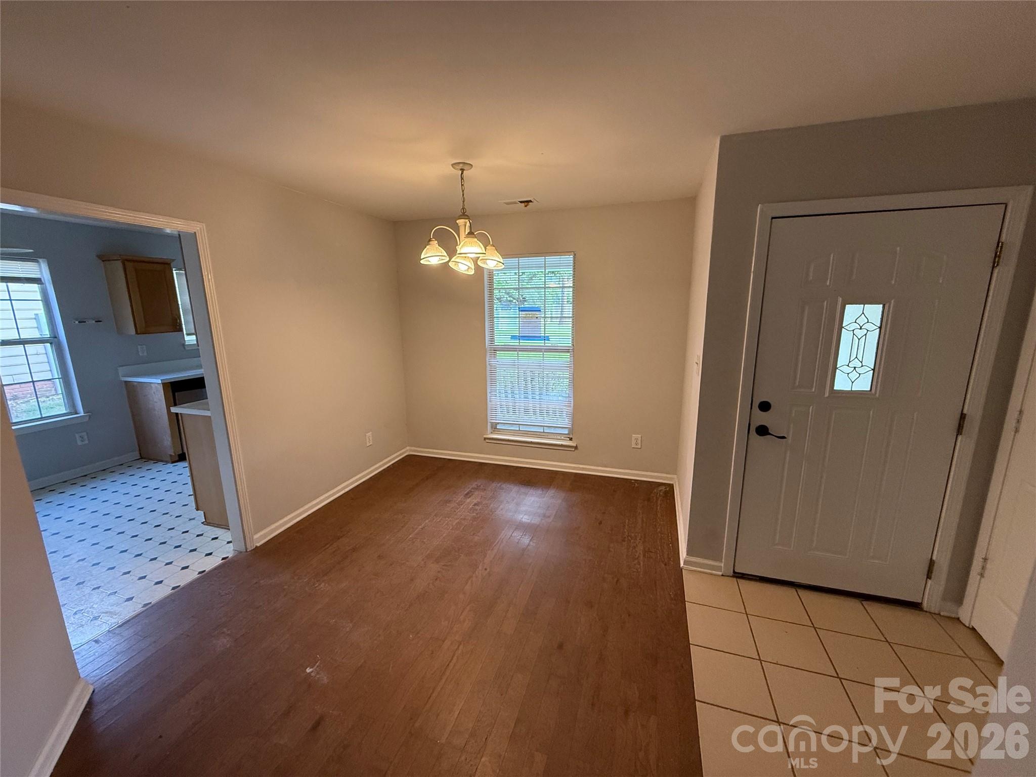 2615 Robyns Glen Drive — Charlotte