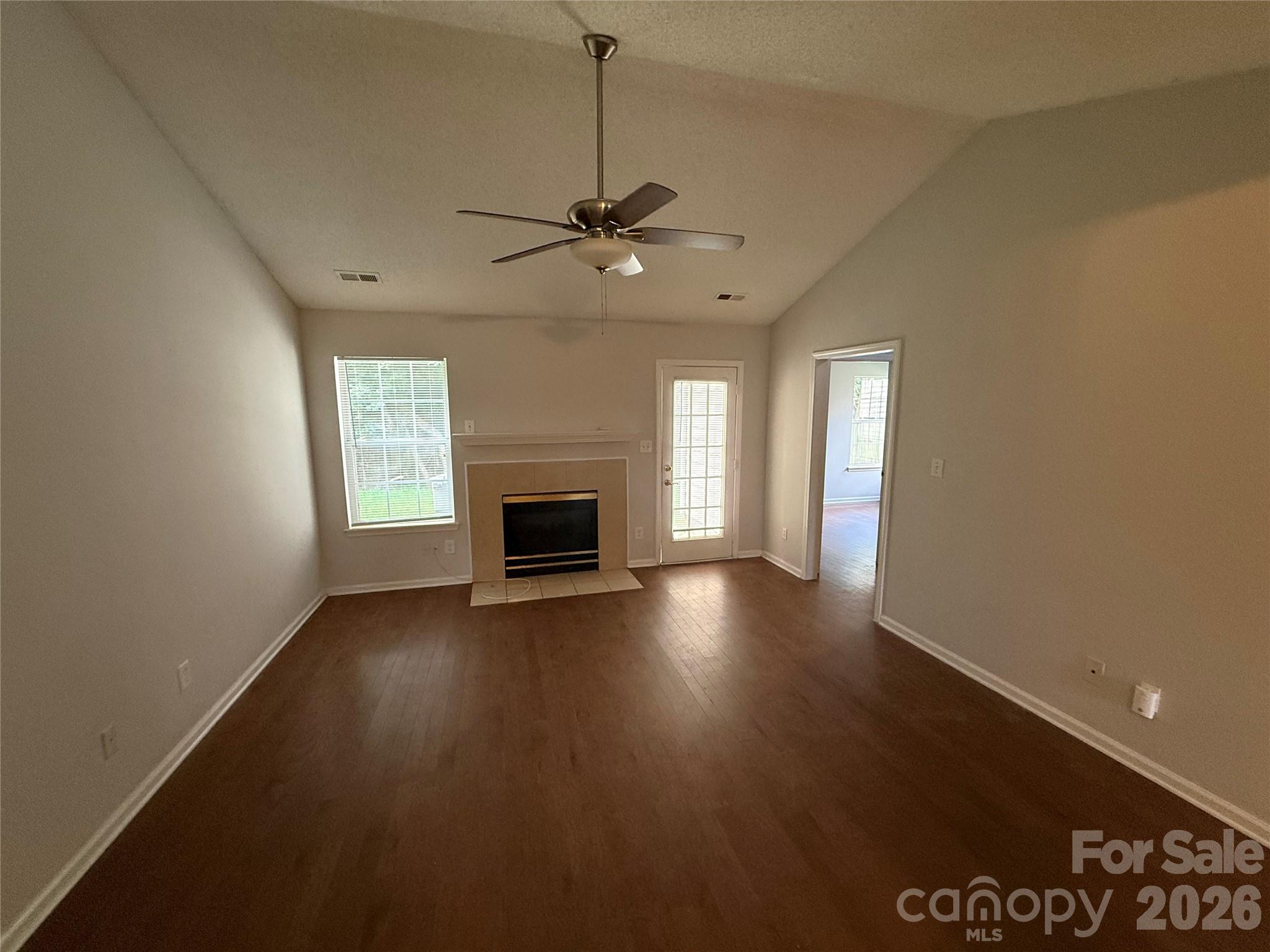 2615 Robyns Glen Drive — Charlotte