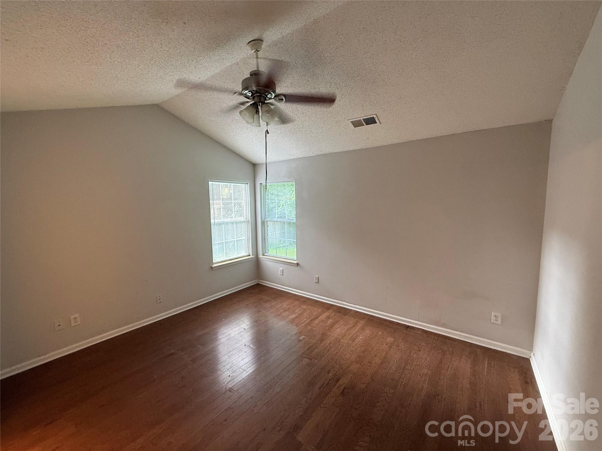 2615 Robyns Glen Drive — Charlotte