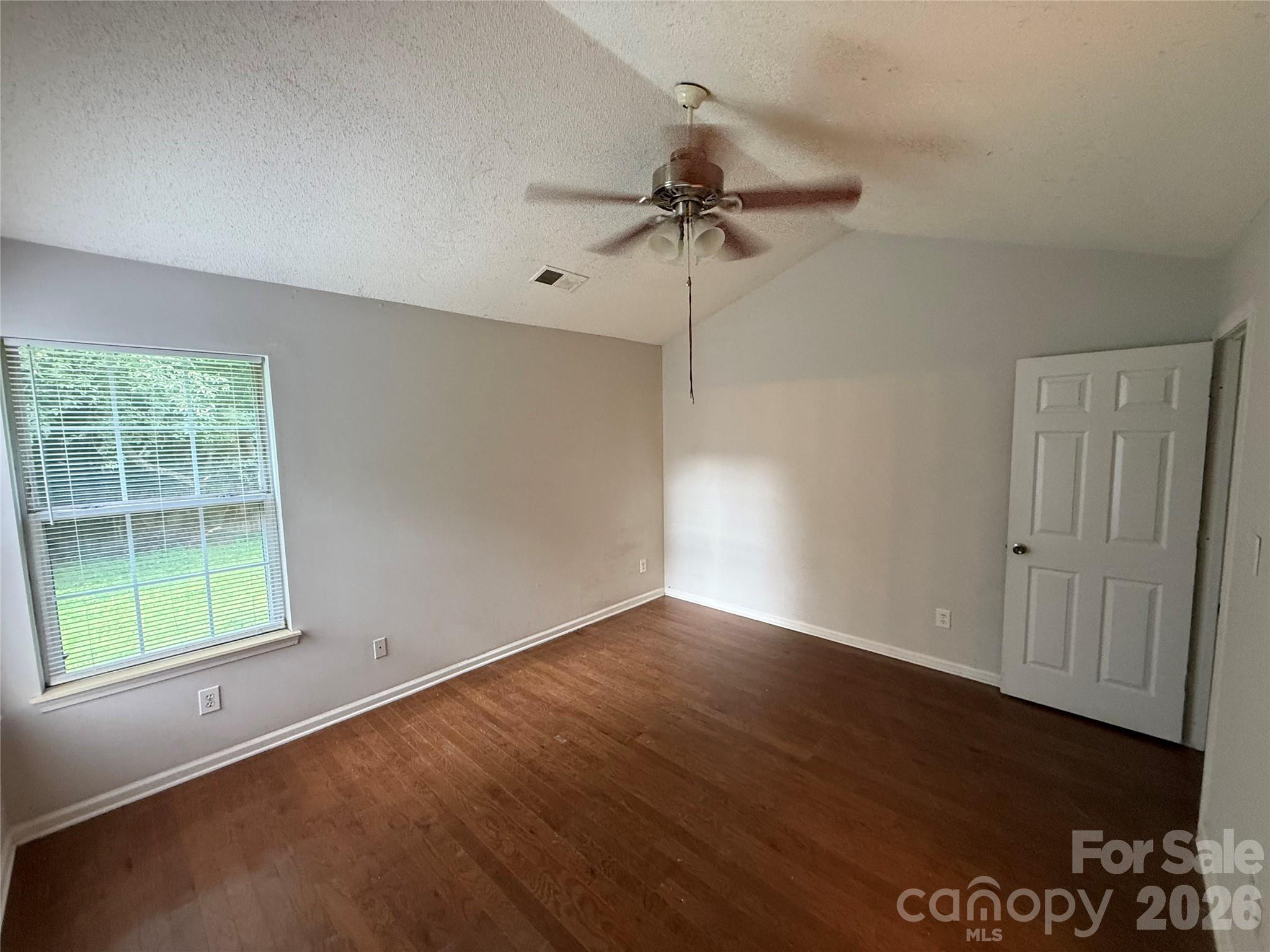 2615 Robyns Glen Drive — Charlotte