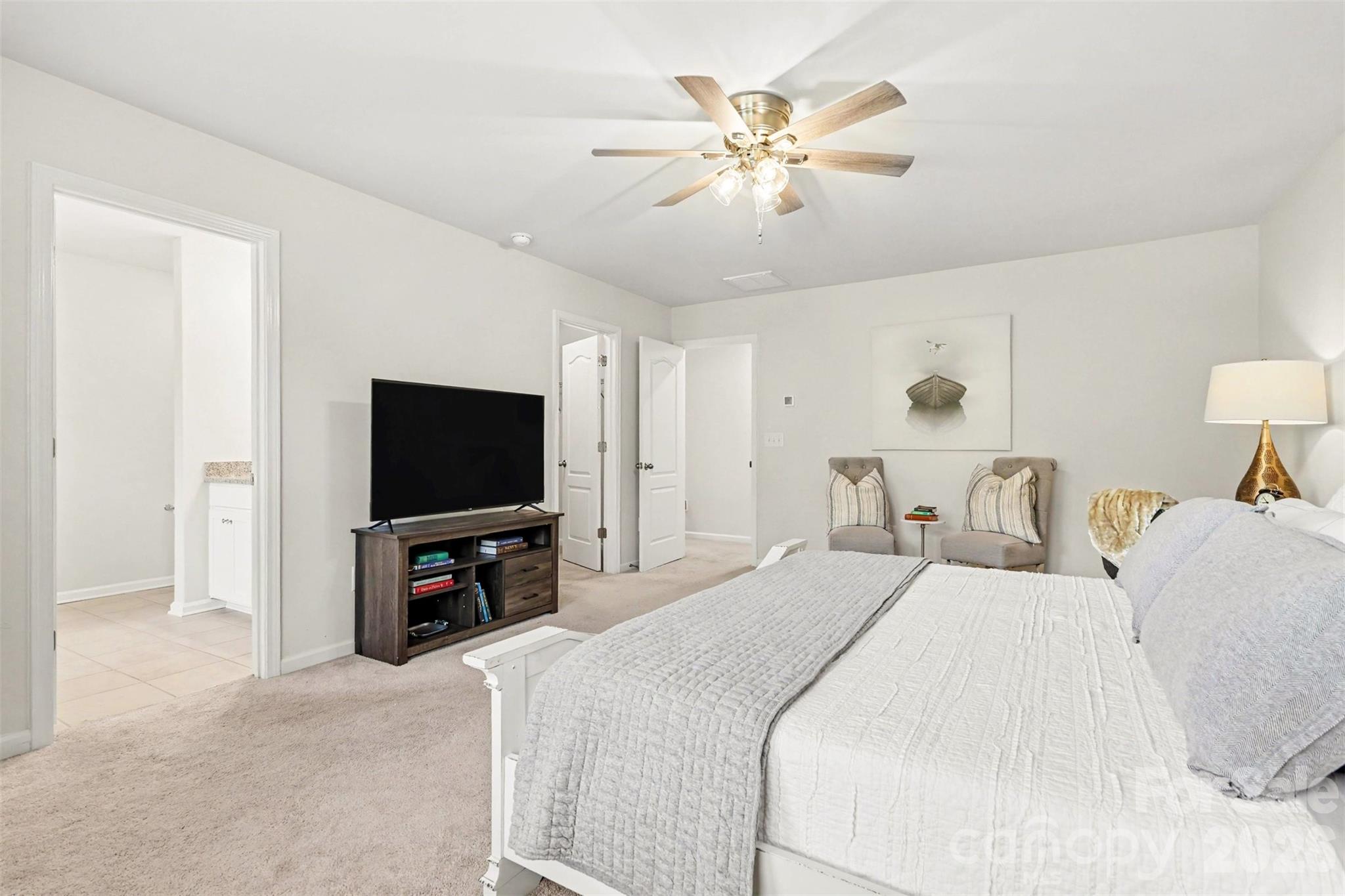 16823 Cozy Cove Road — Charlotte