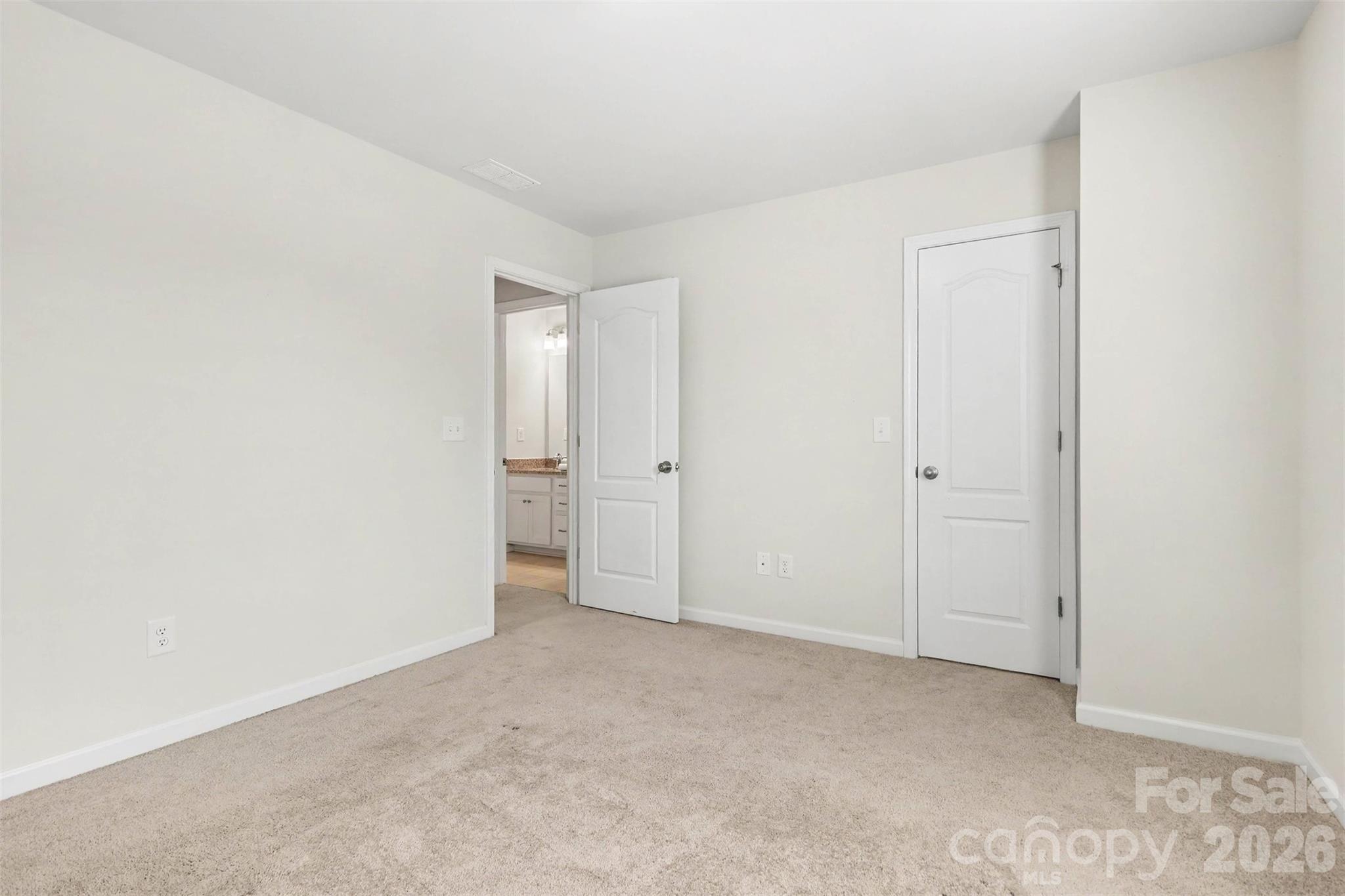 16823 Cozy Cove Road — Charlotte