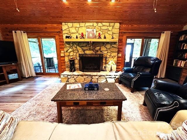 45 Reedy Creek Court — Hendersonville