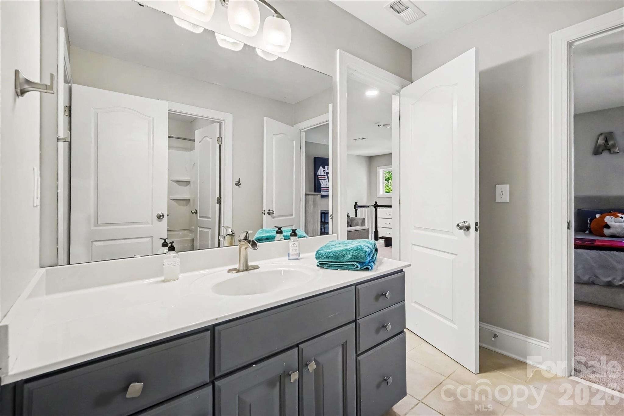 11242 Wheat Ridge Road — Charlotte