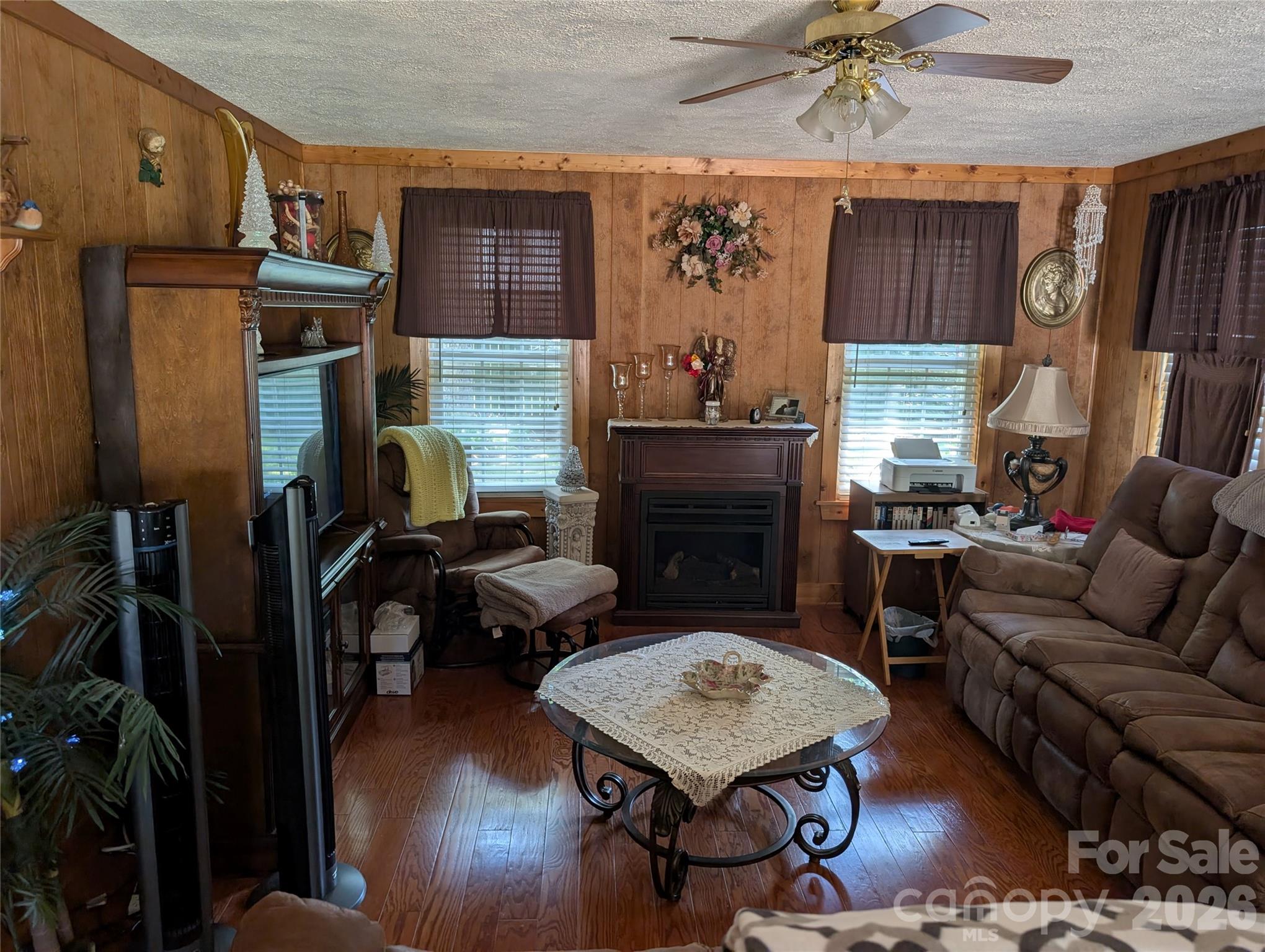 406 N Kimmons Street N — Landis