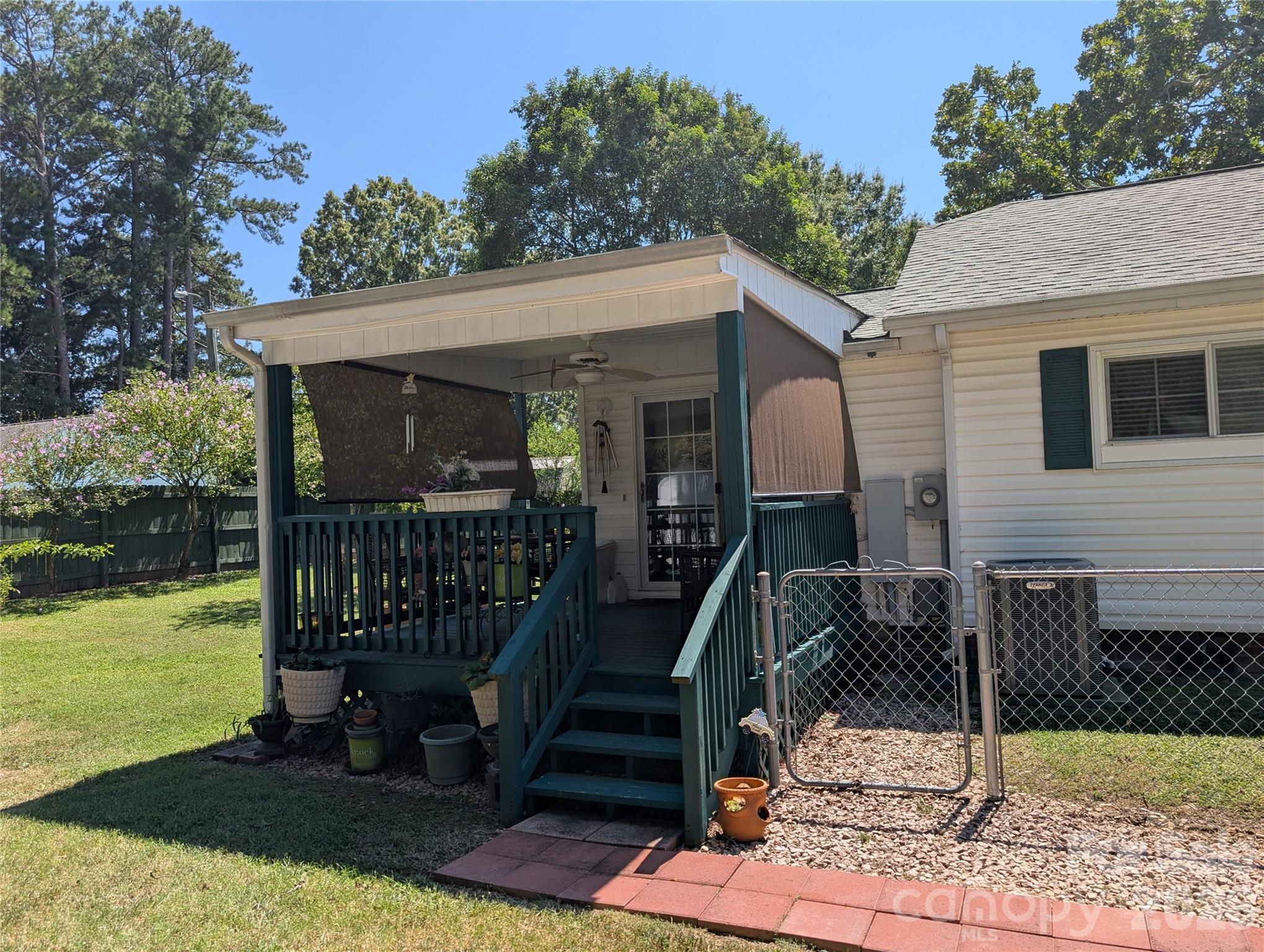 406 N Kimmons Street N — Landis