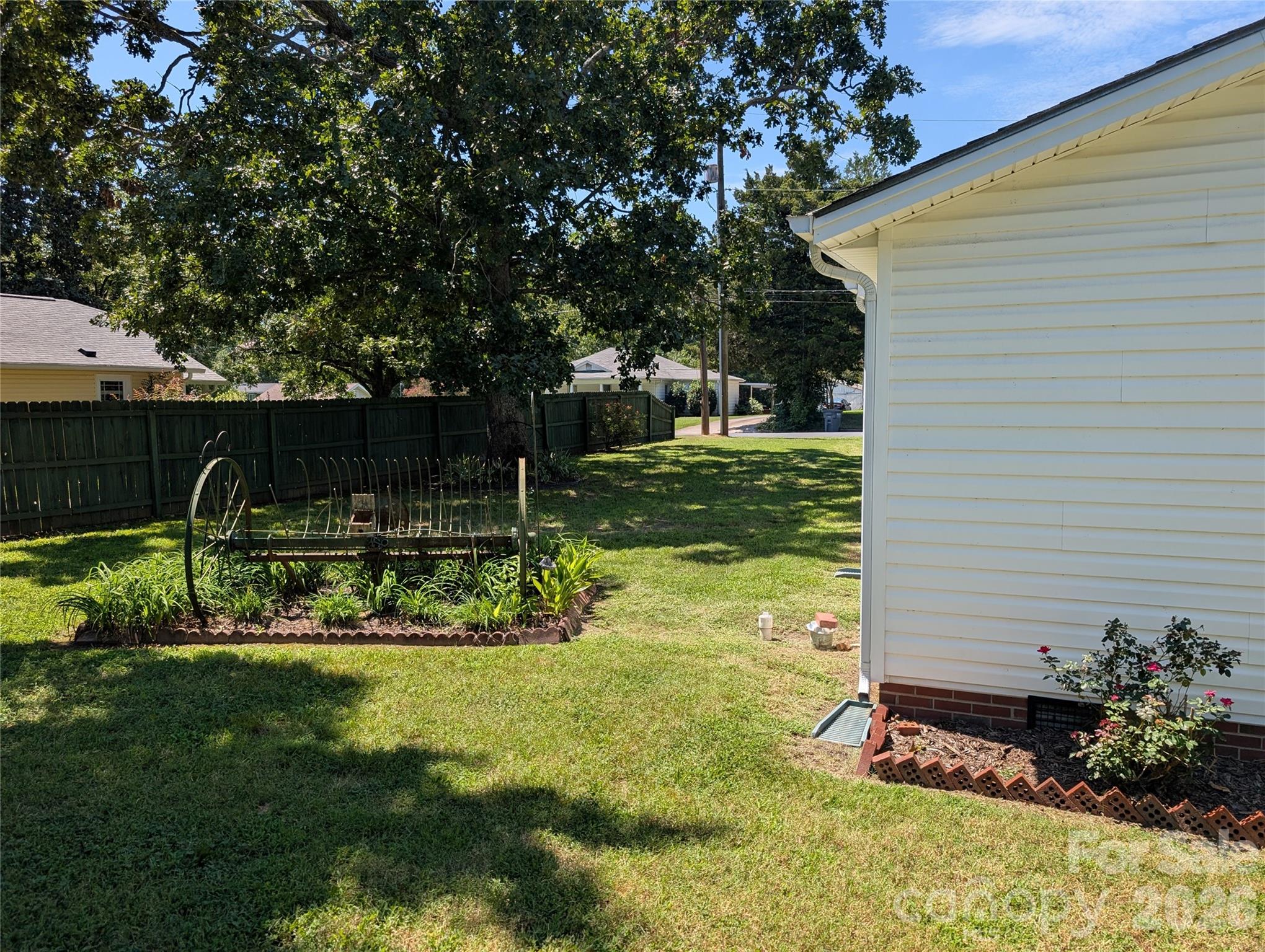 406 N Kimmons Street N — Landis