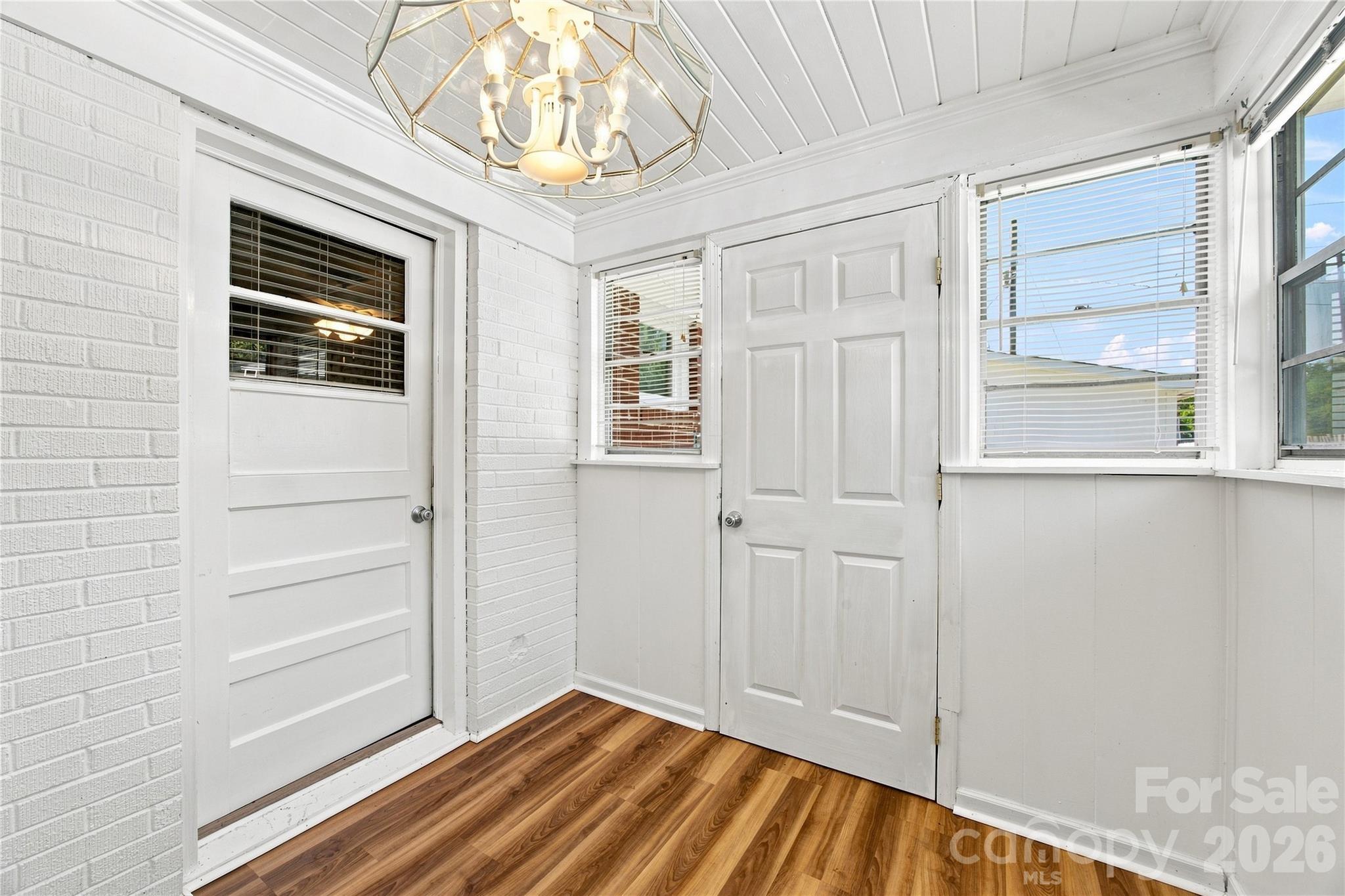 2424 Griffith Road — Monroe