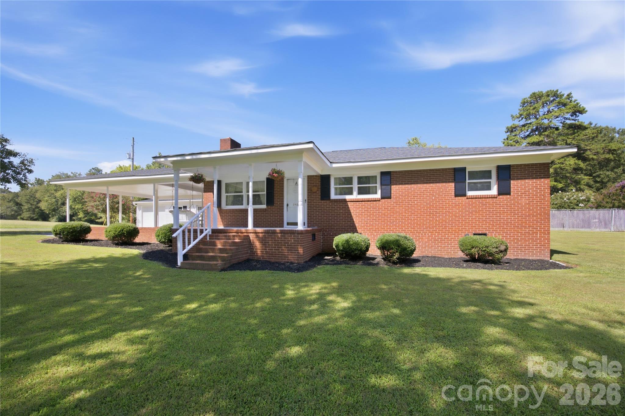 2424 Griffith Road — Monroe