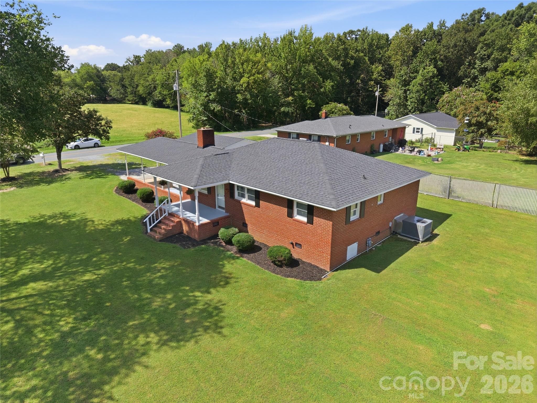 2424 Griffith Road — Monroe